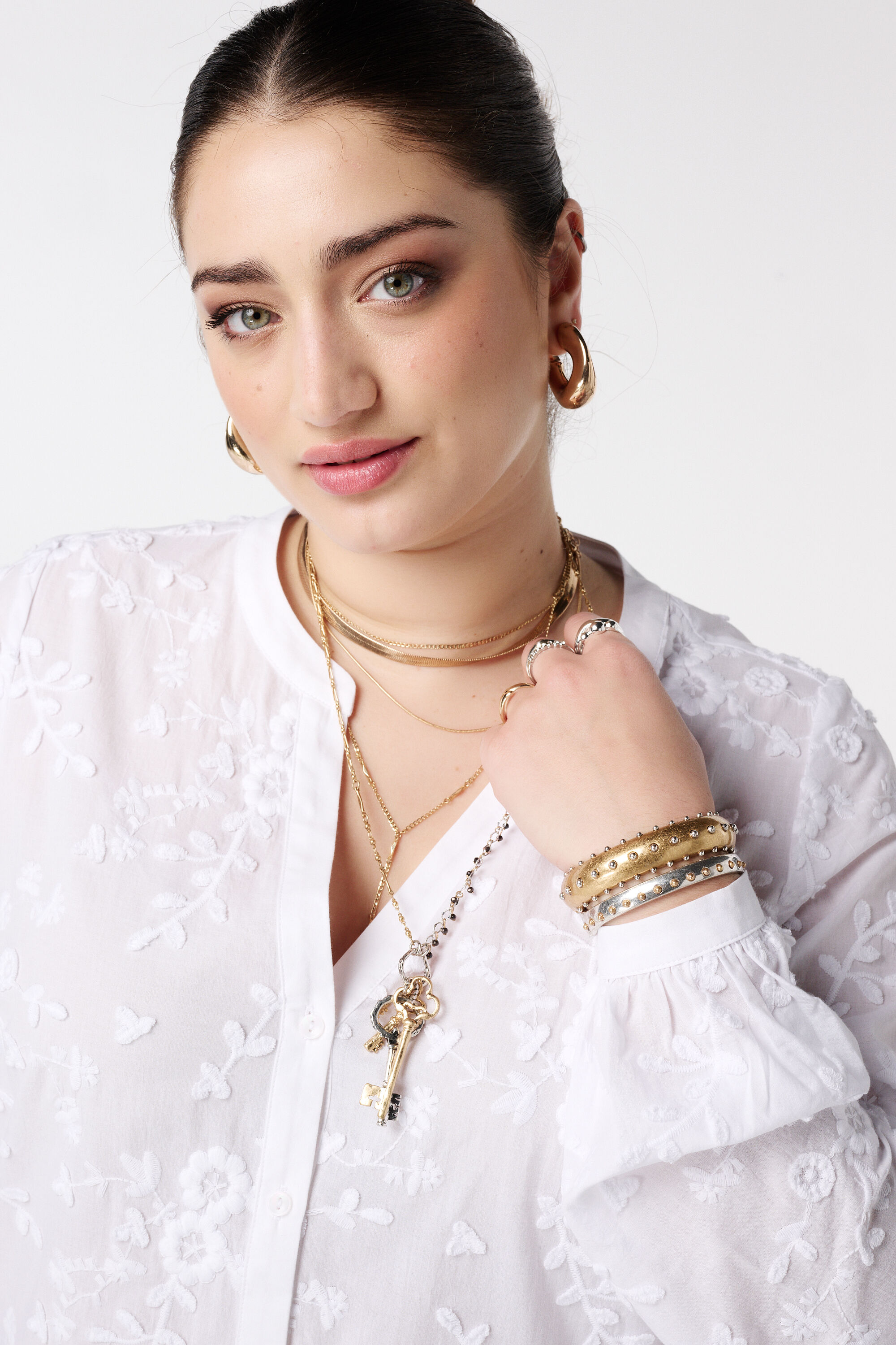 Blusa con estampado floral 3D image number 4