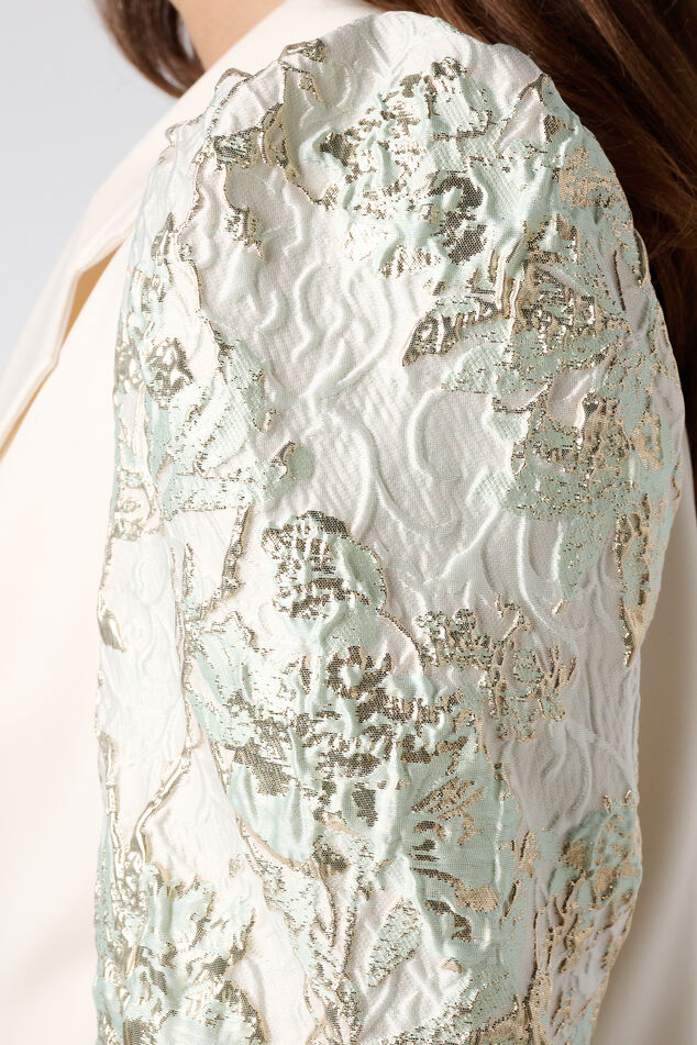 Blazer de manga corta con estampado image number 6