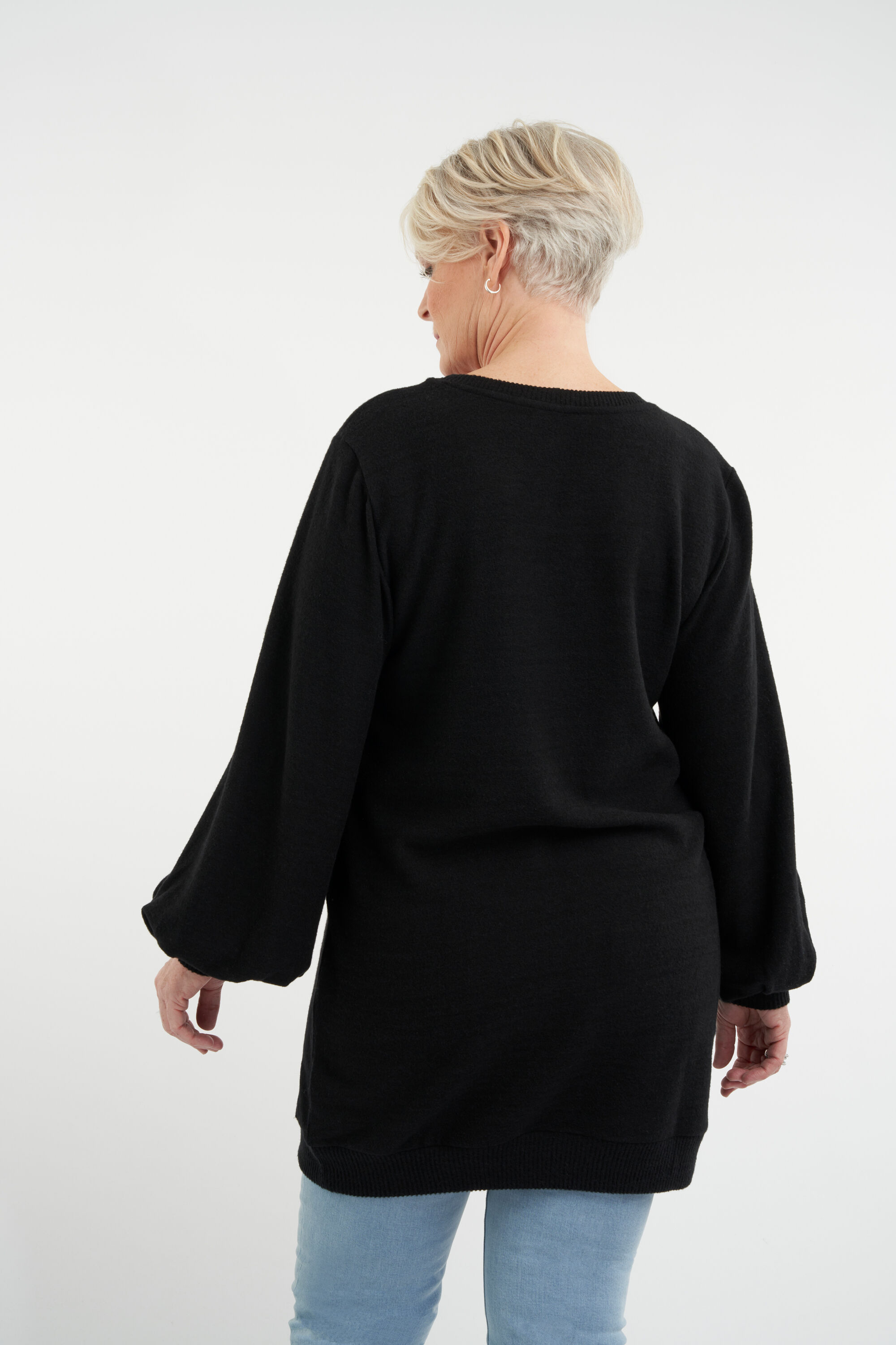 Su&eacute;ter largo  image number 3