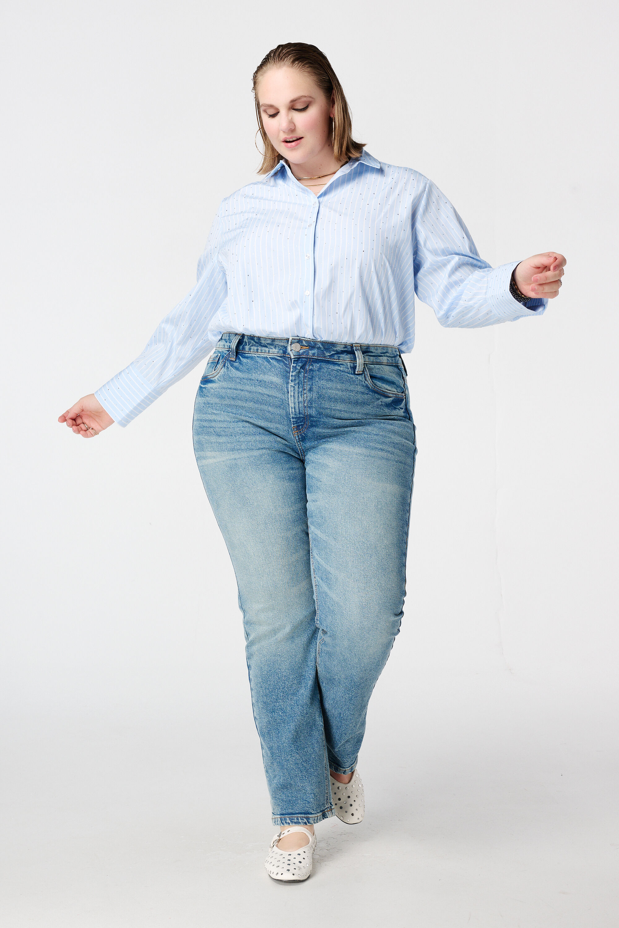 Vaquero straight leg de talle medio