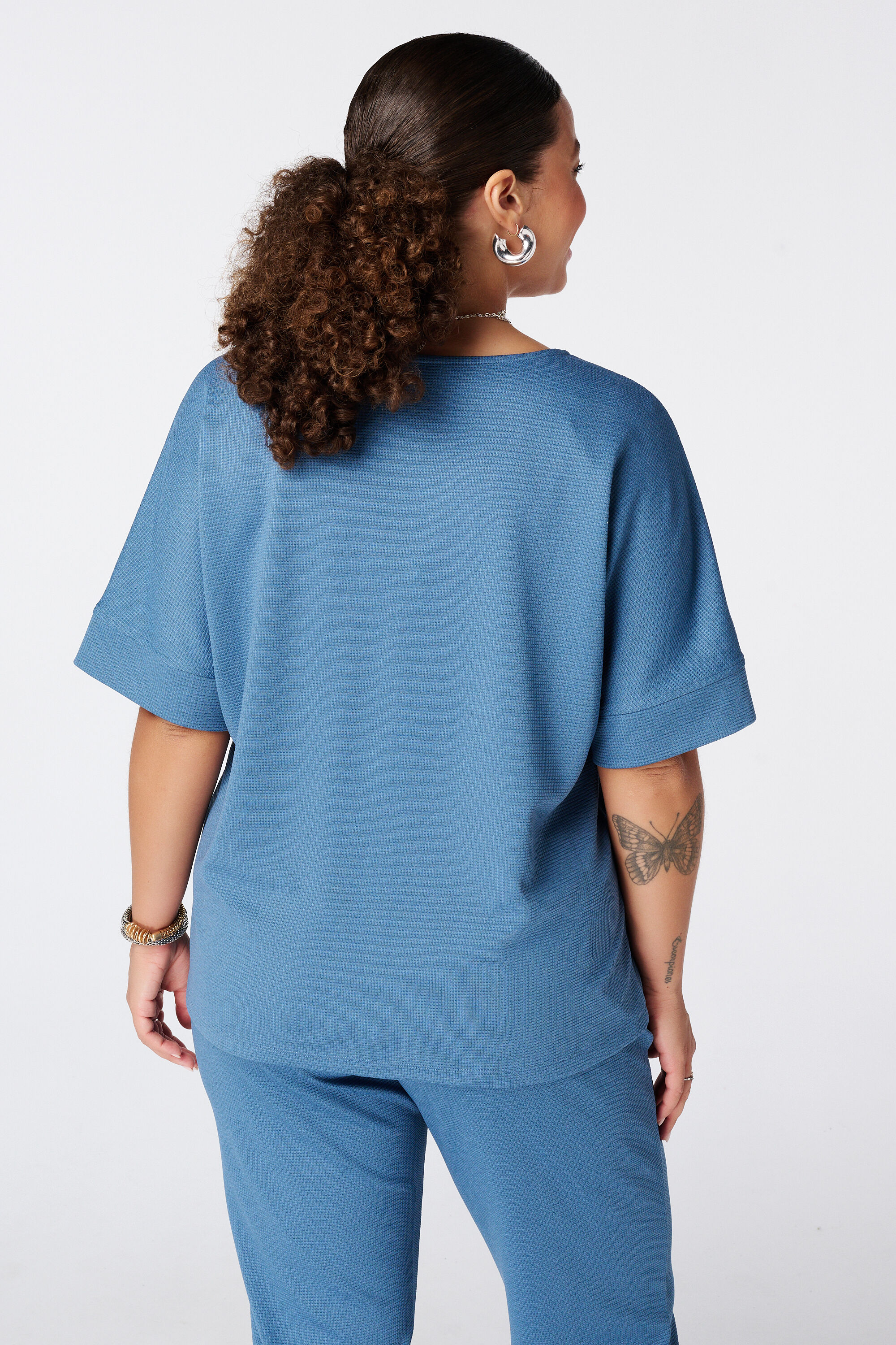Camiseta b&aacute;sica con textura gofrada image number 3