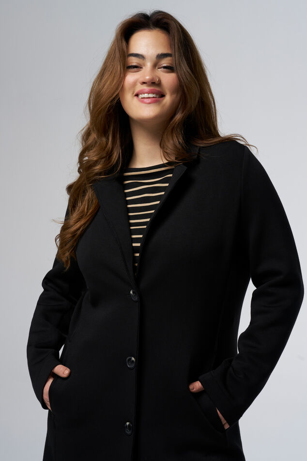 Abrigo con botones  image number 0