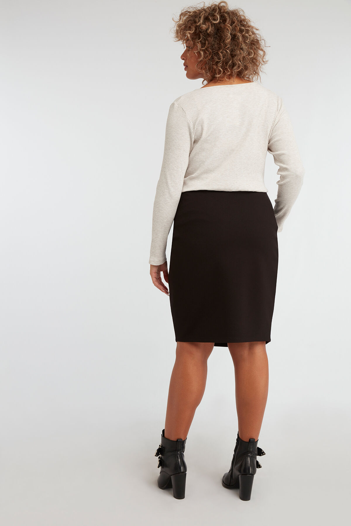 Falda b&aacute;sica image number 4