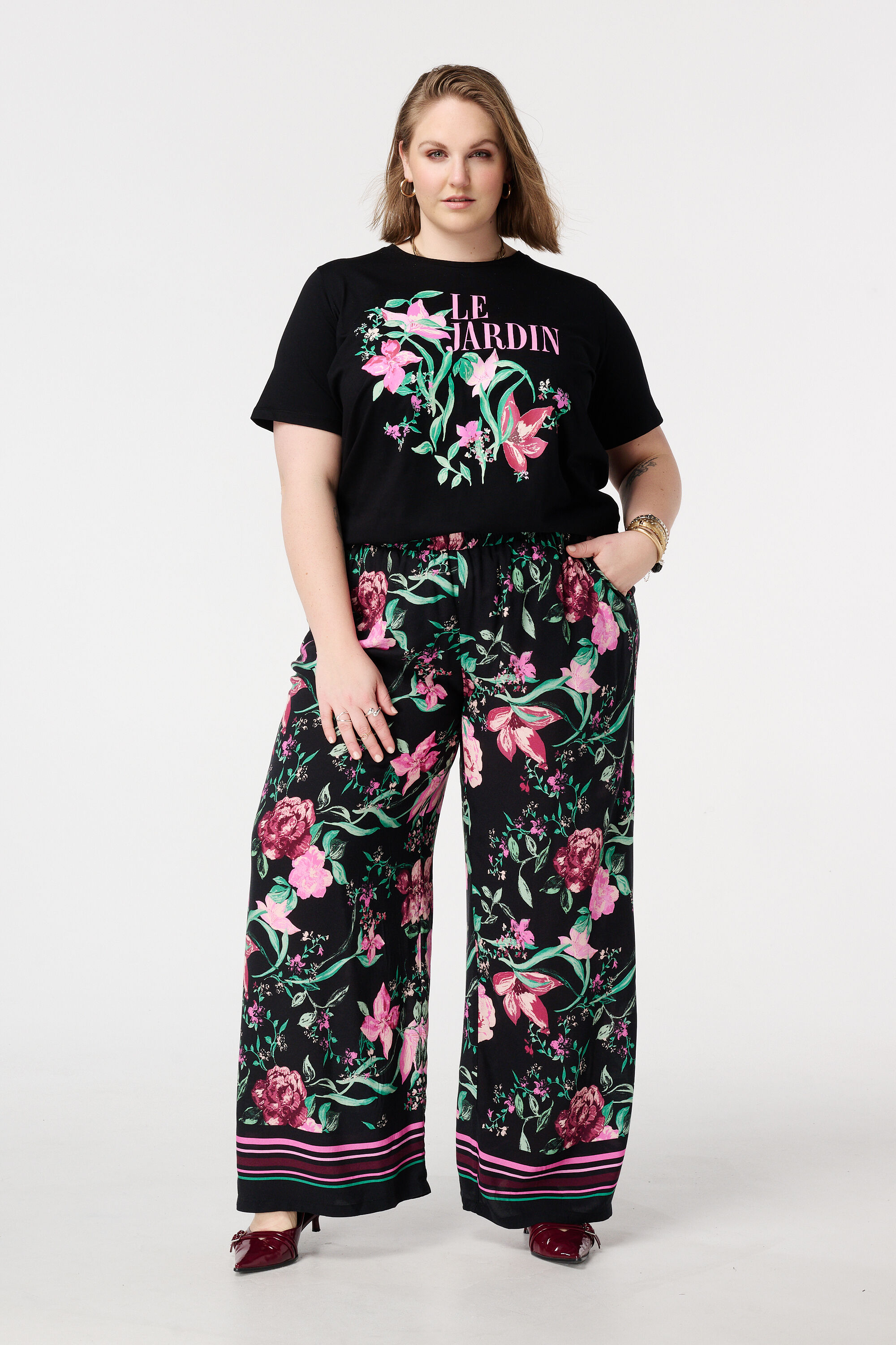 Camiseta con dise&ntilde;o image number 5