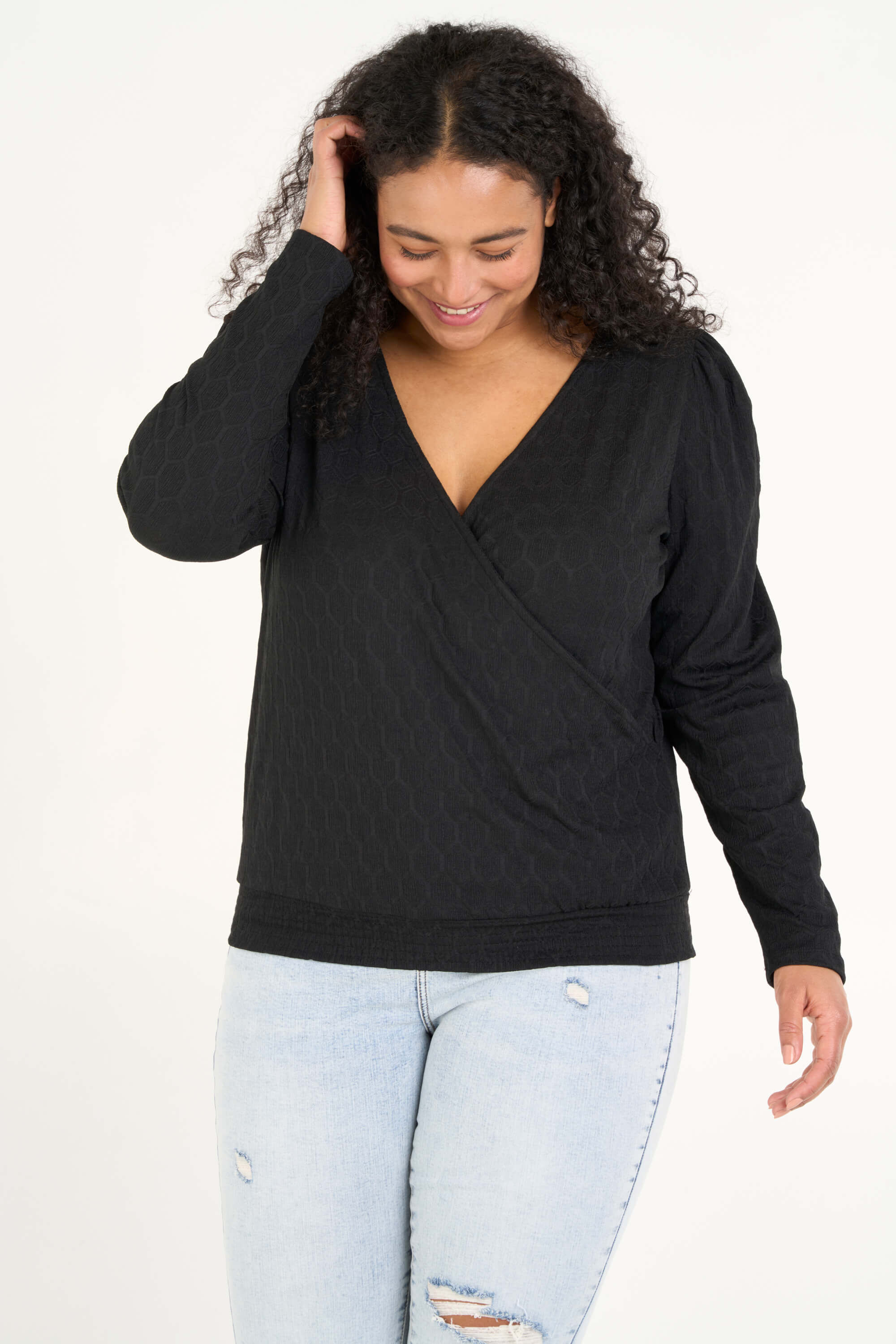 Top cruzado image number 5