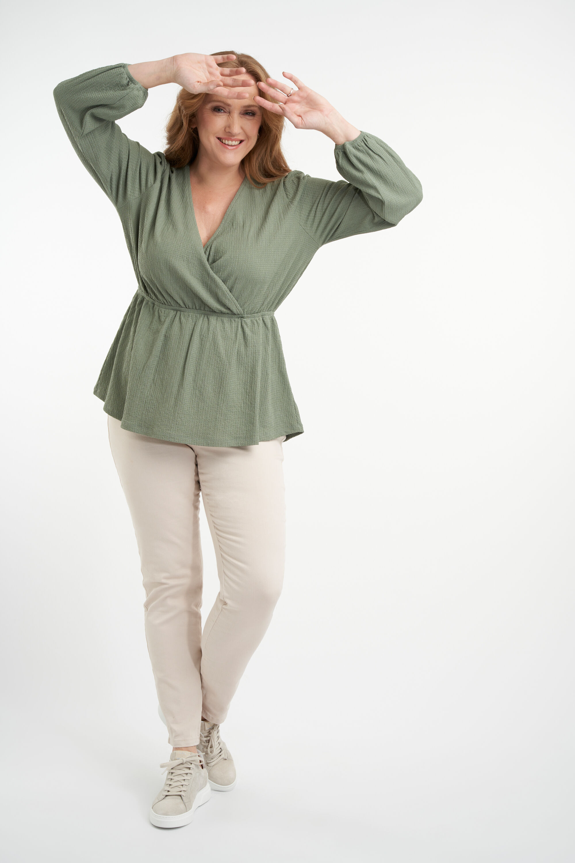 Top cruzado con estructura image number 5