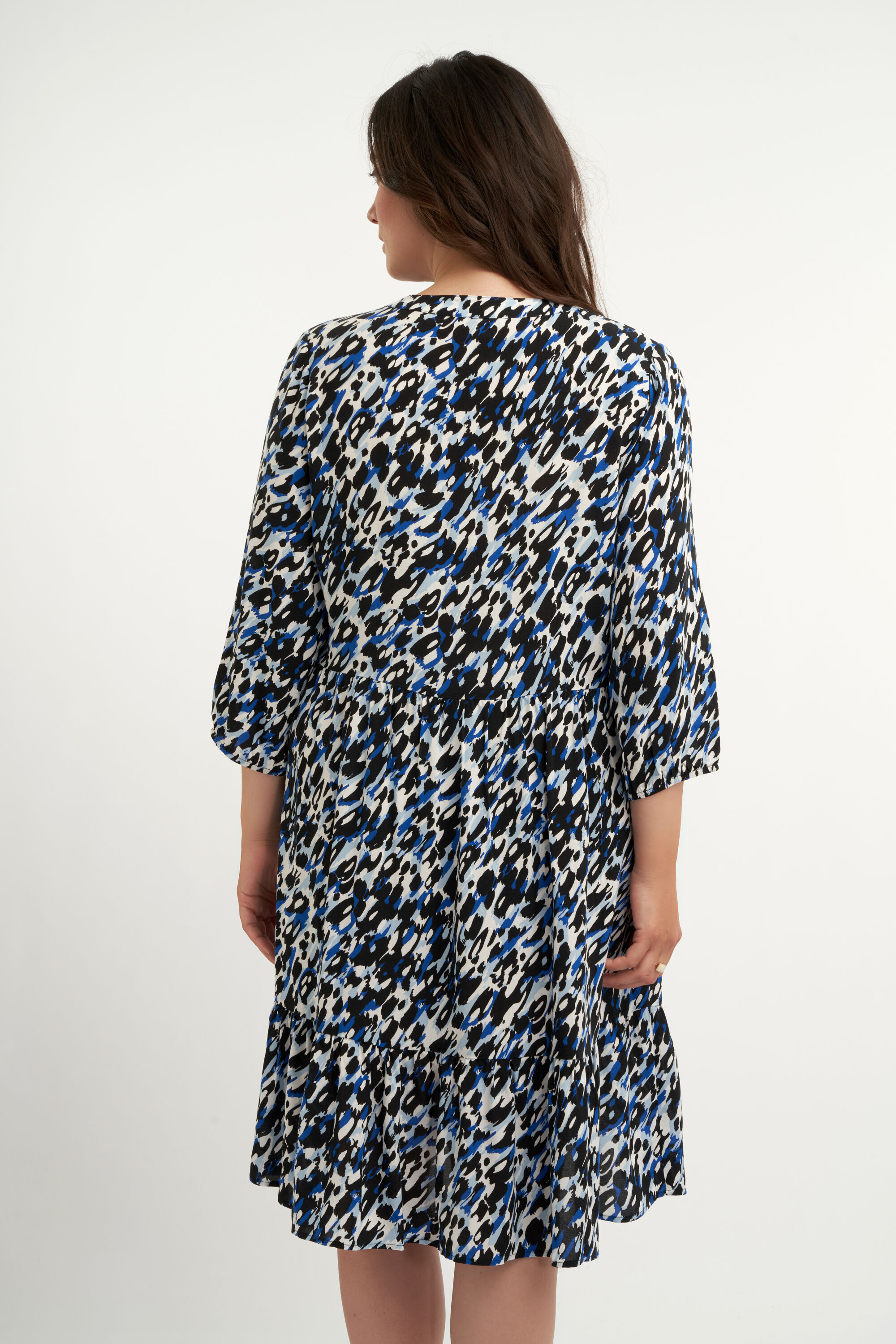 Vestido estampado con corte en A  image number 4