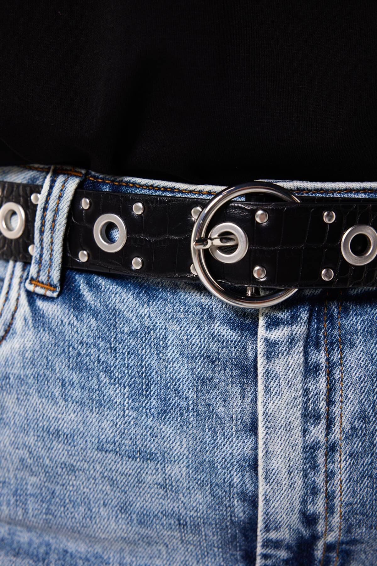 Cintur&oacute;n con estampado de serpiente  image number 3