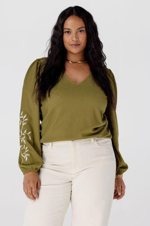 Top con bordado image number 0