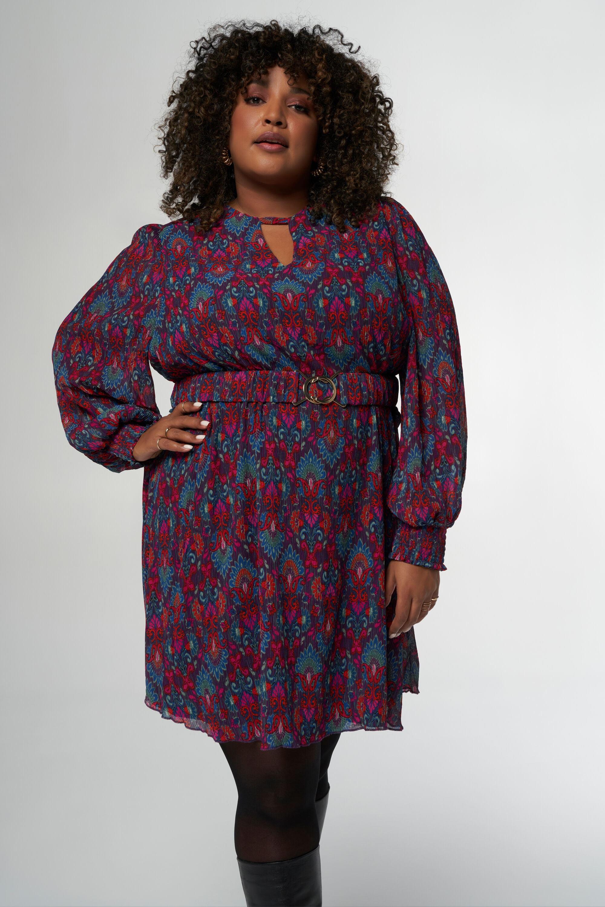 Vestido con estampado paisley image number 5