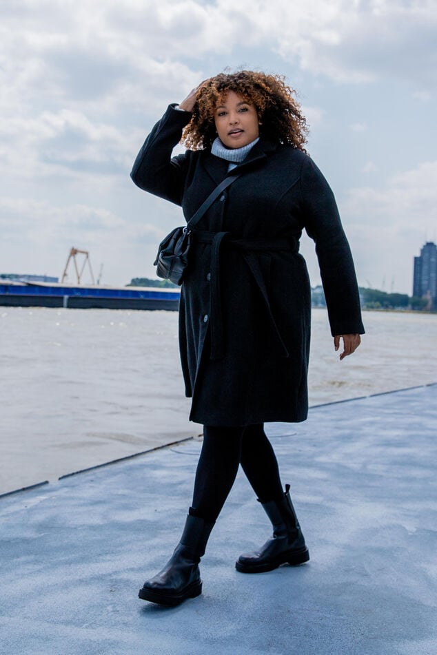 Abrigo largo con cinturón image number 0