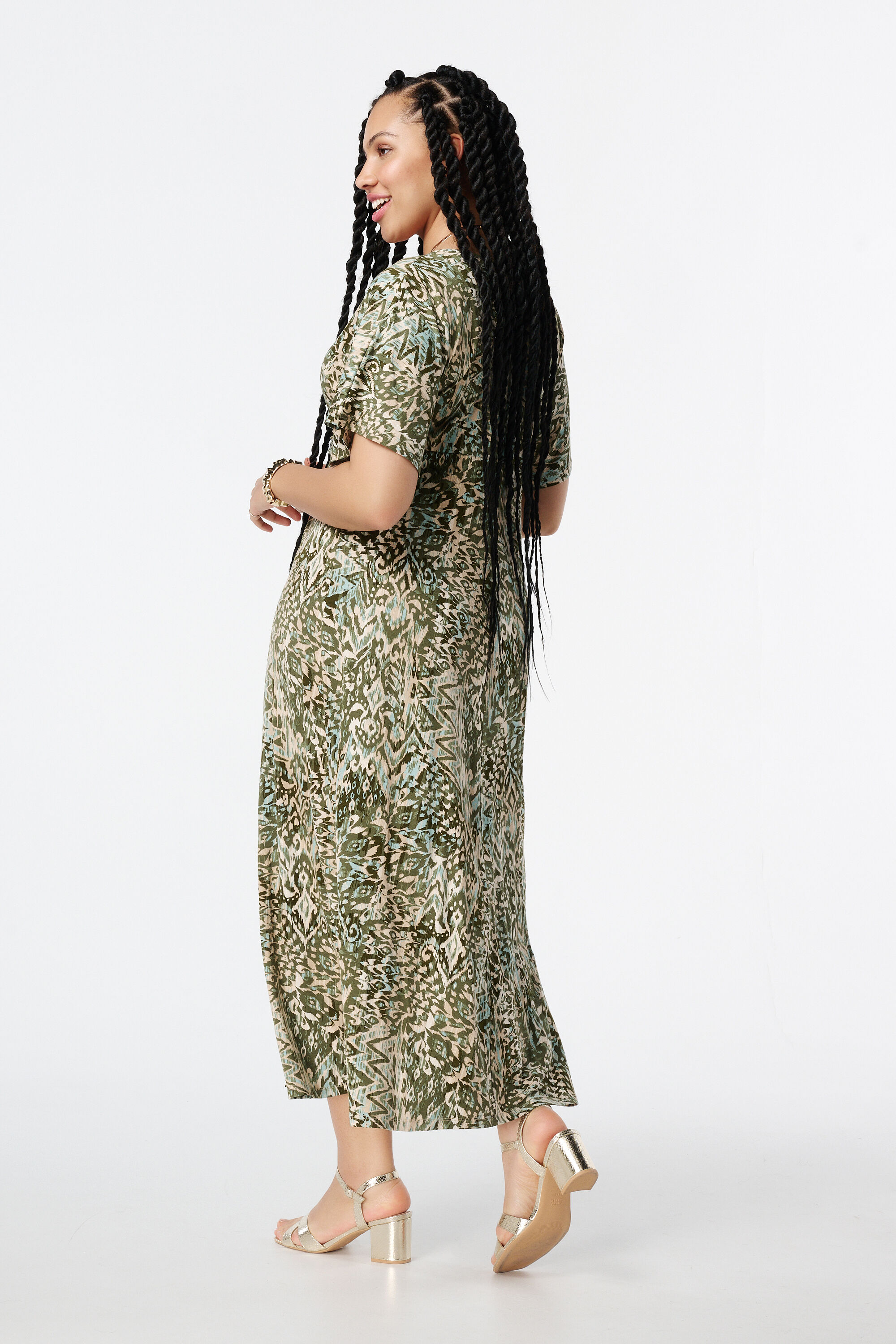 Vestido con detalle retorcido image number 3