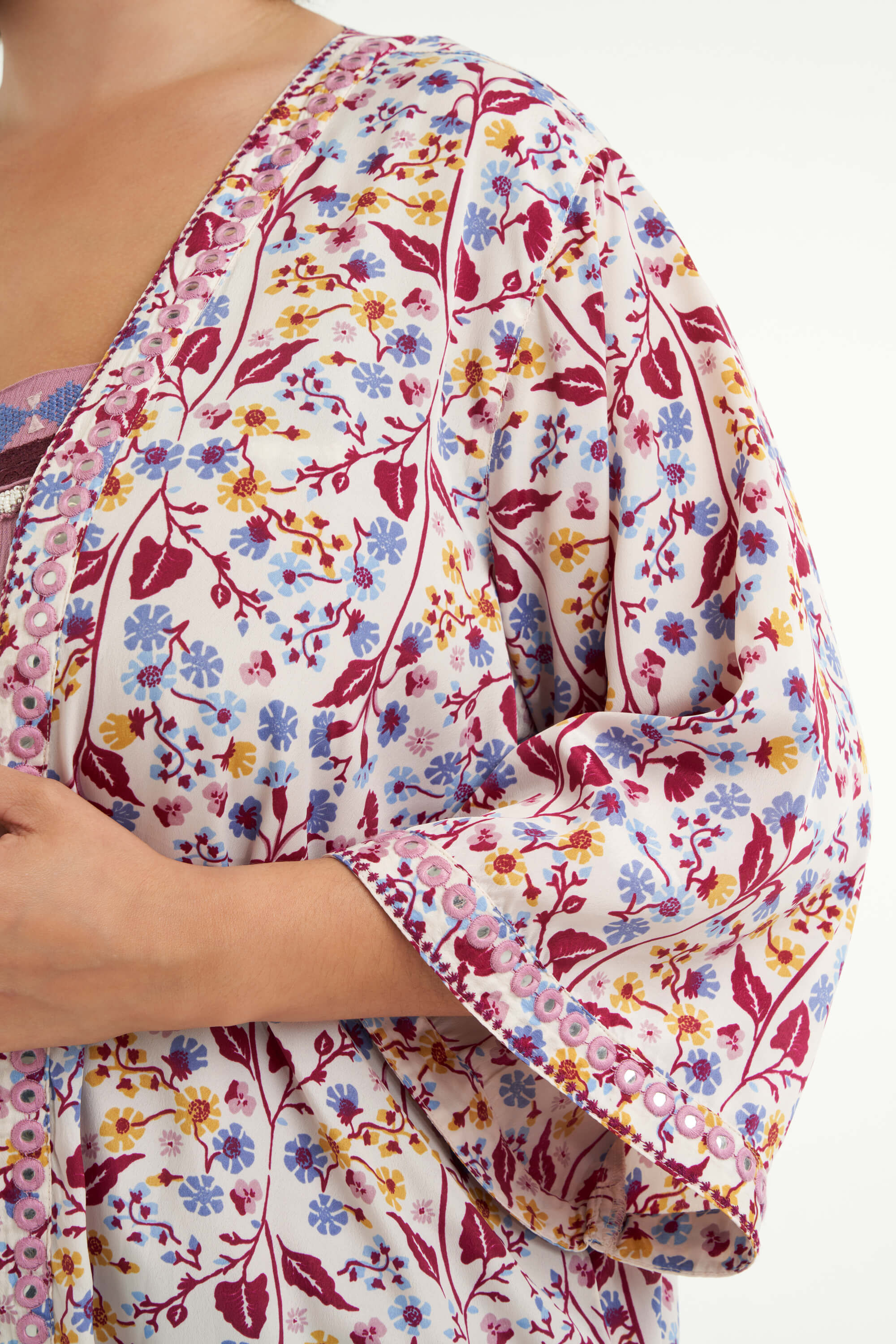 Kimono con estampado floral  image number 6