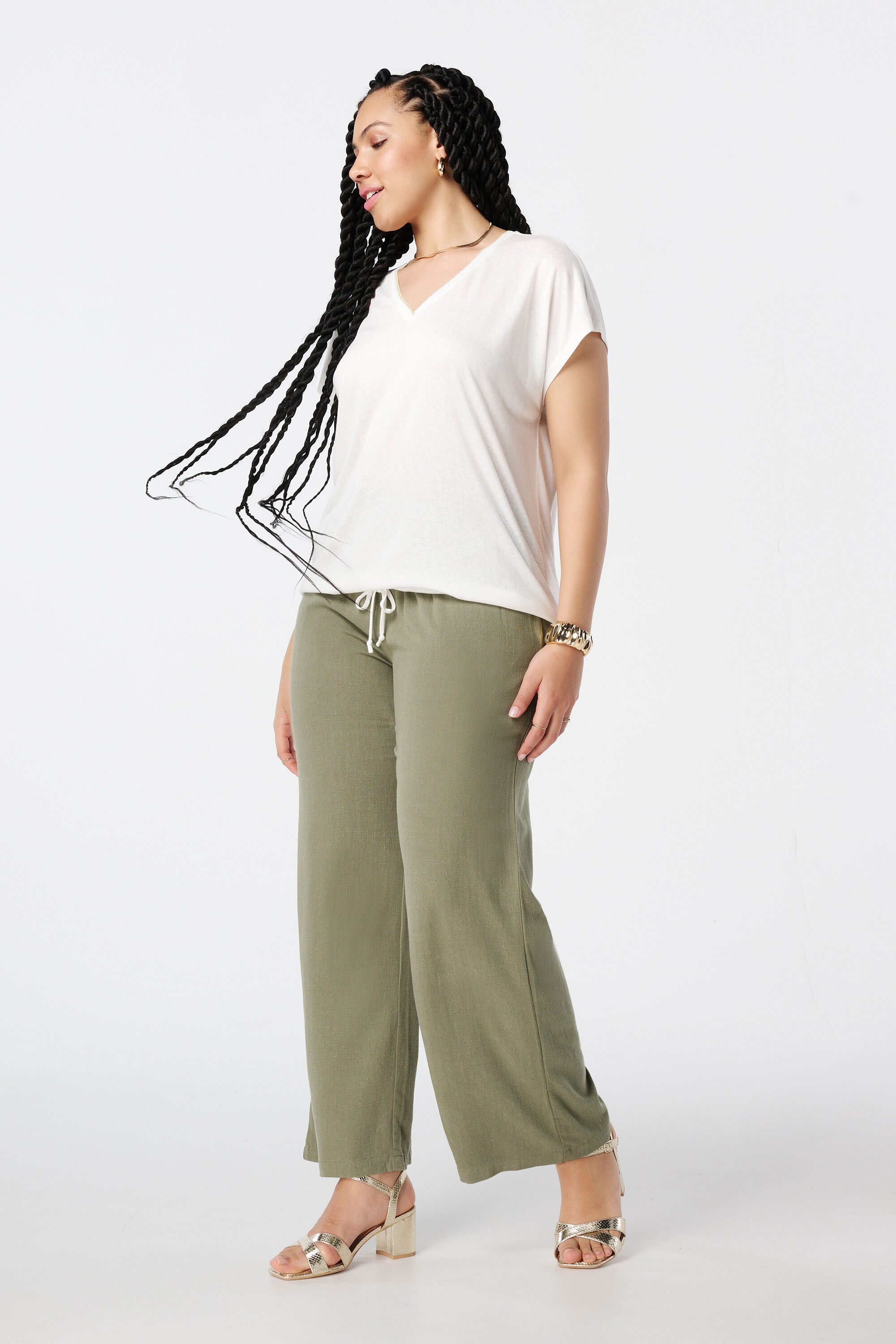 Top con cord&oacute;n como detalle image number 5