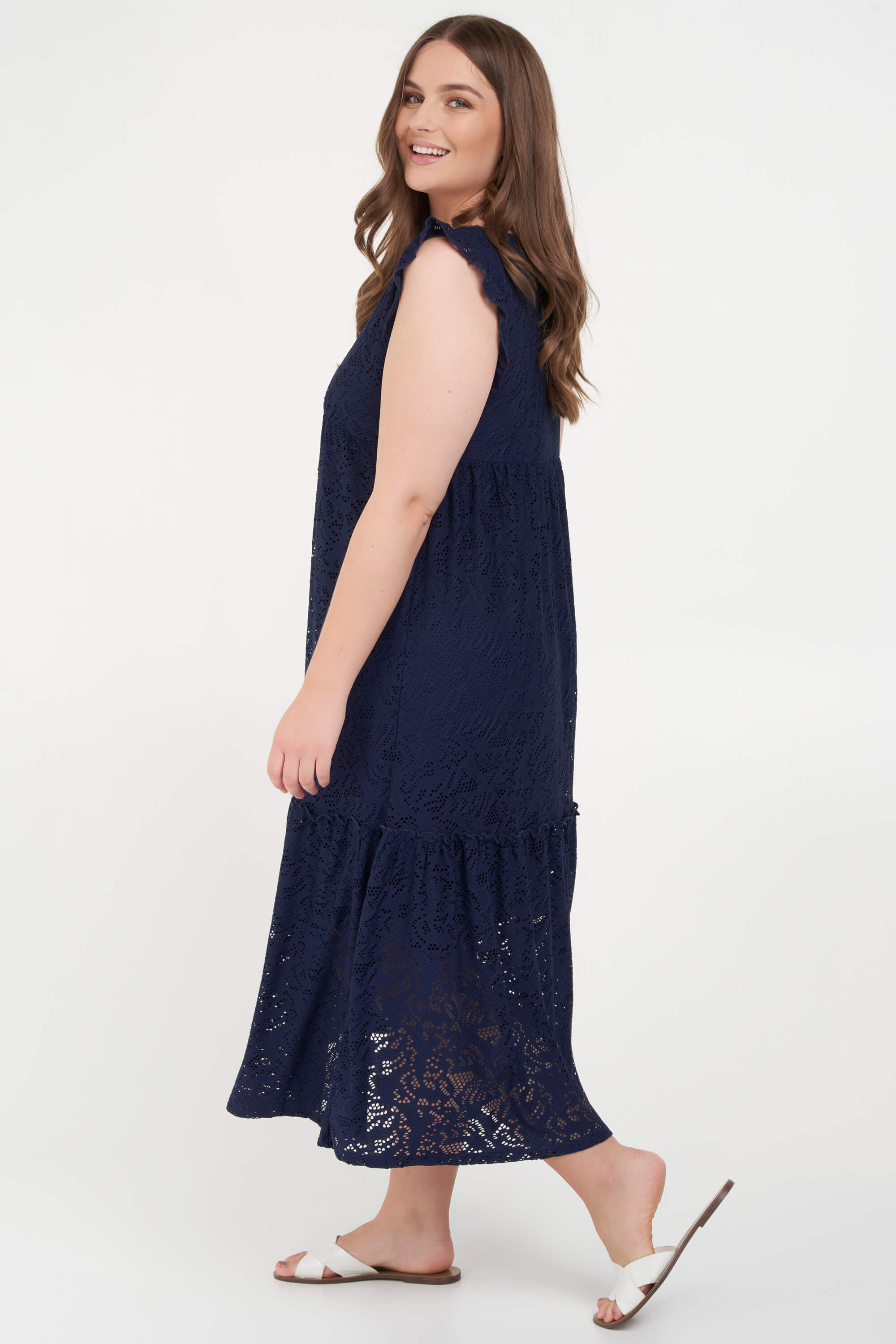 Vestido con bordado ingl&eacute;s image number 5