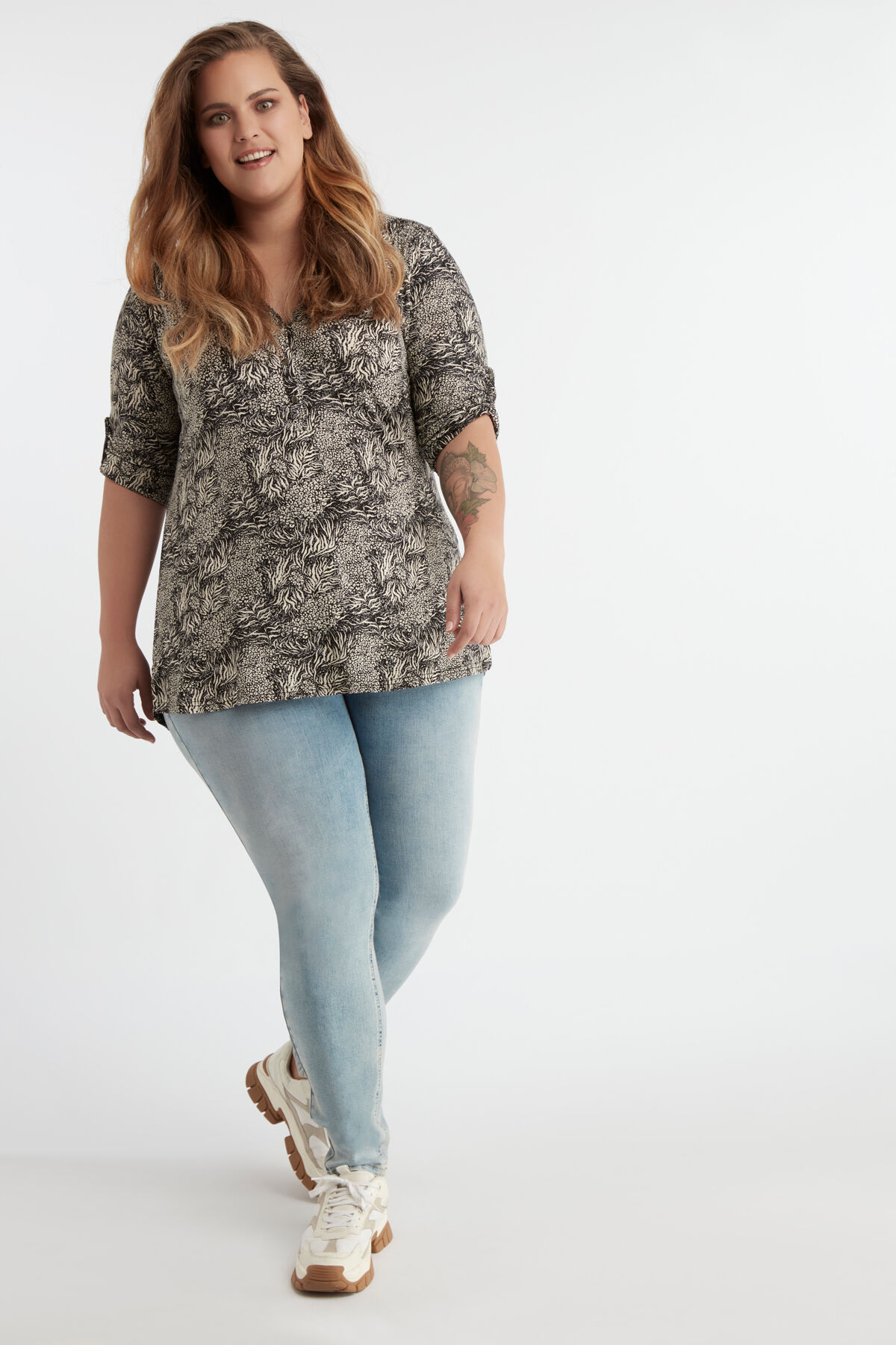 Top con estampado image number 3