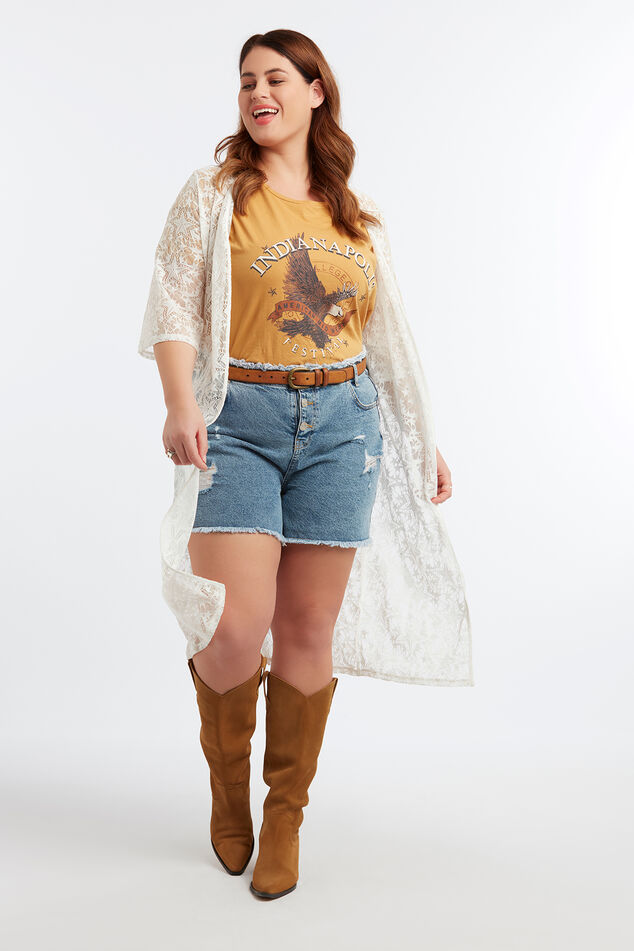 Shorts deshilachados con botón image number 6