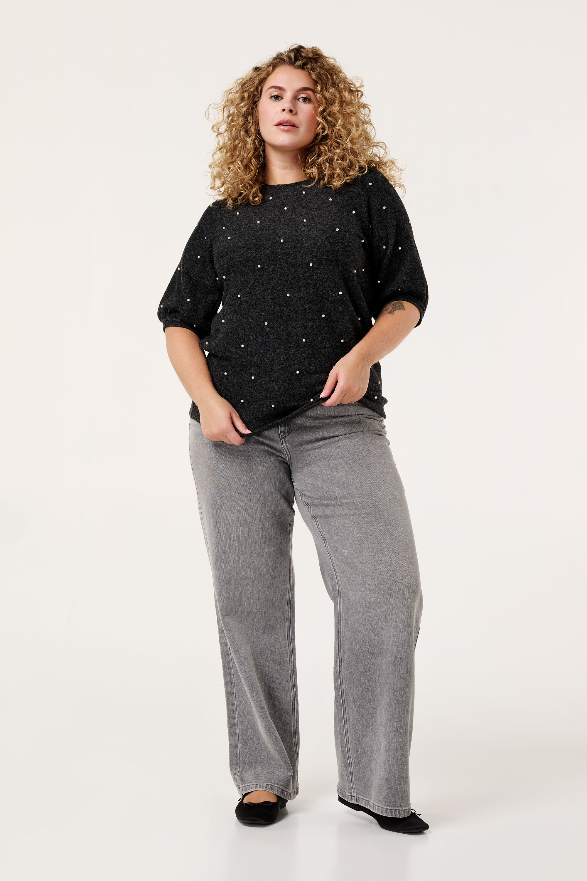 Top con perlas image number 5