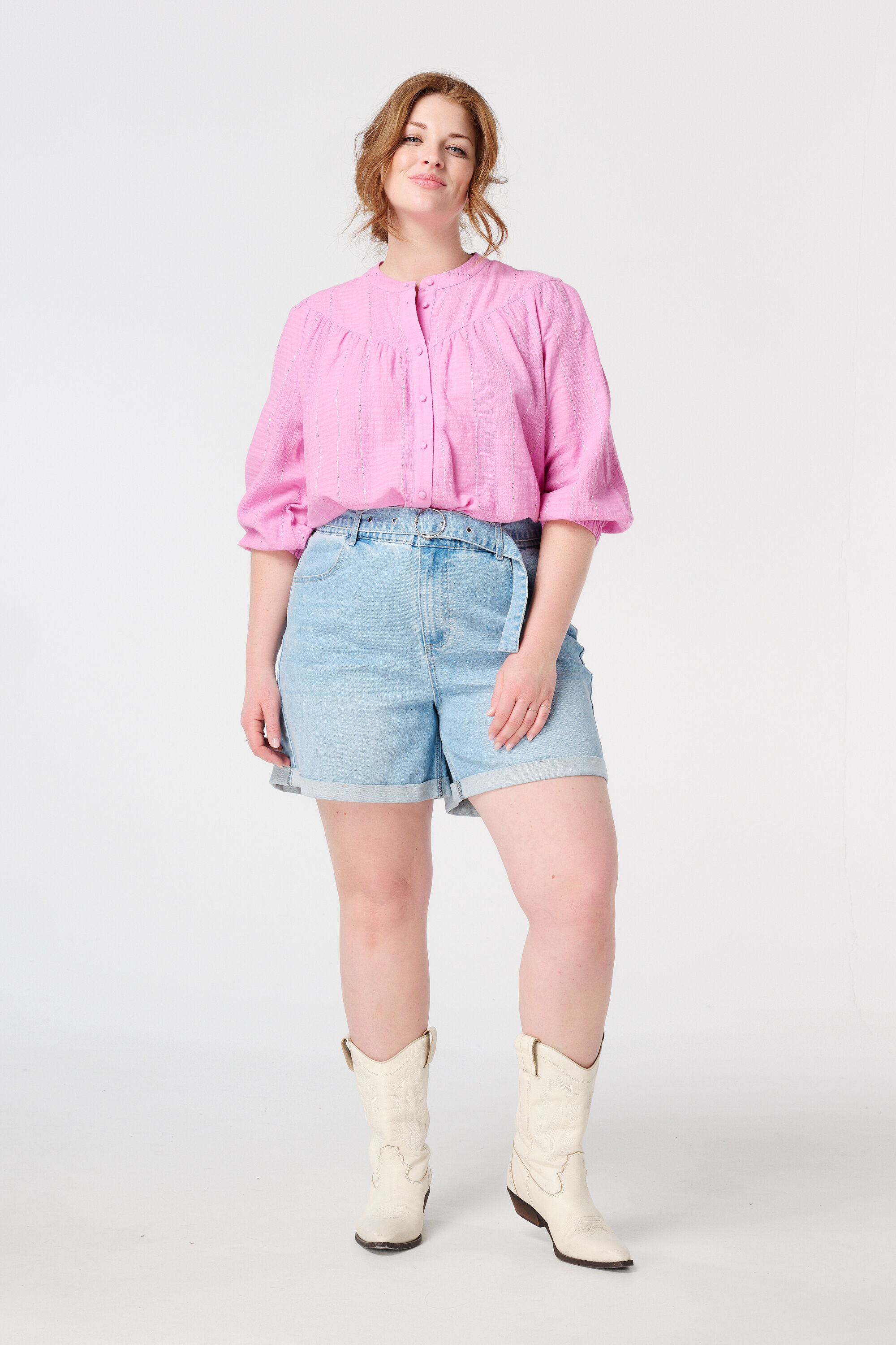 Blusa con lentejuelas image number 5