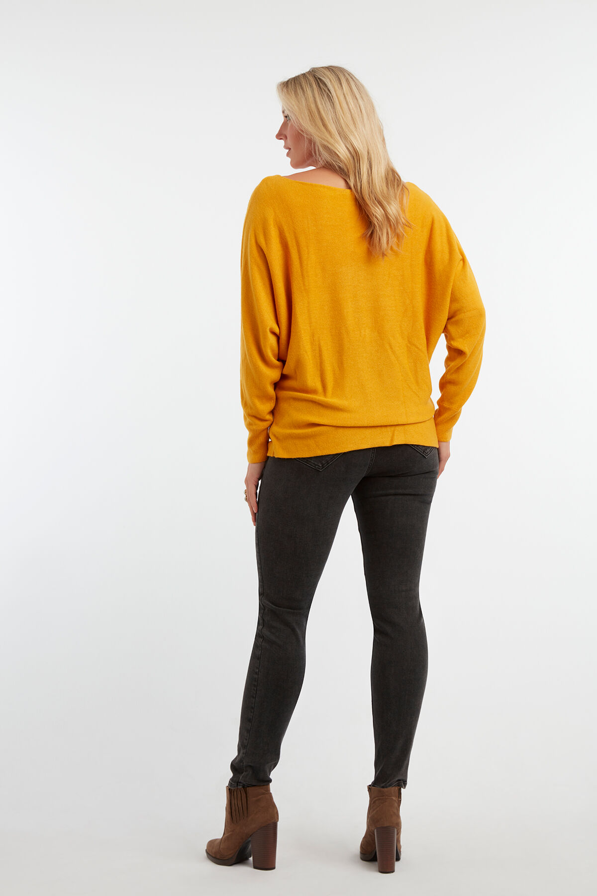 Jersey con manga tipo murci&eacute;lago image number 4