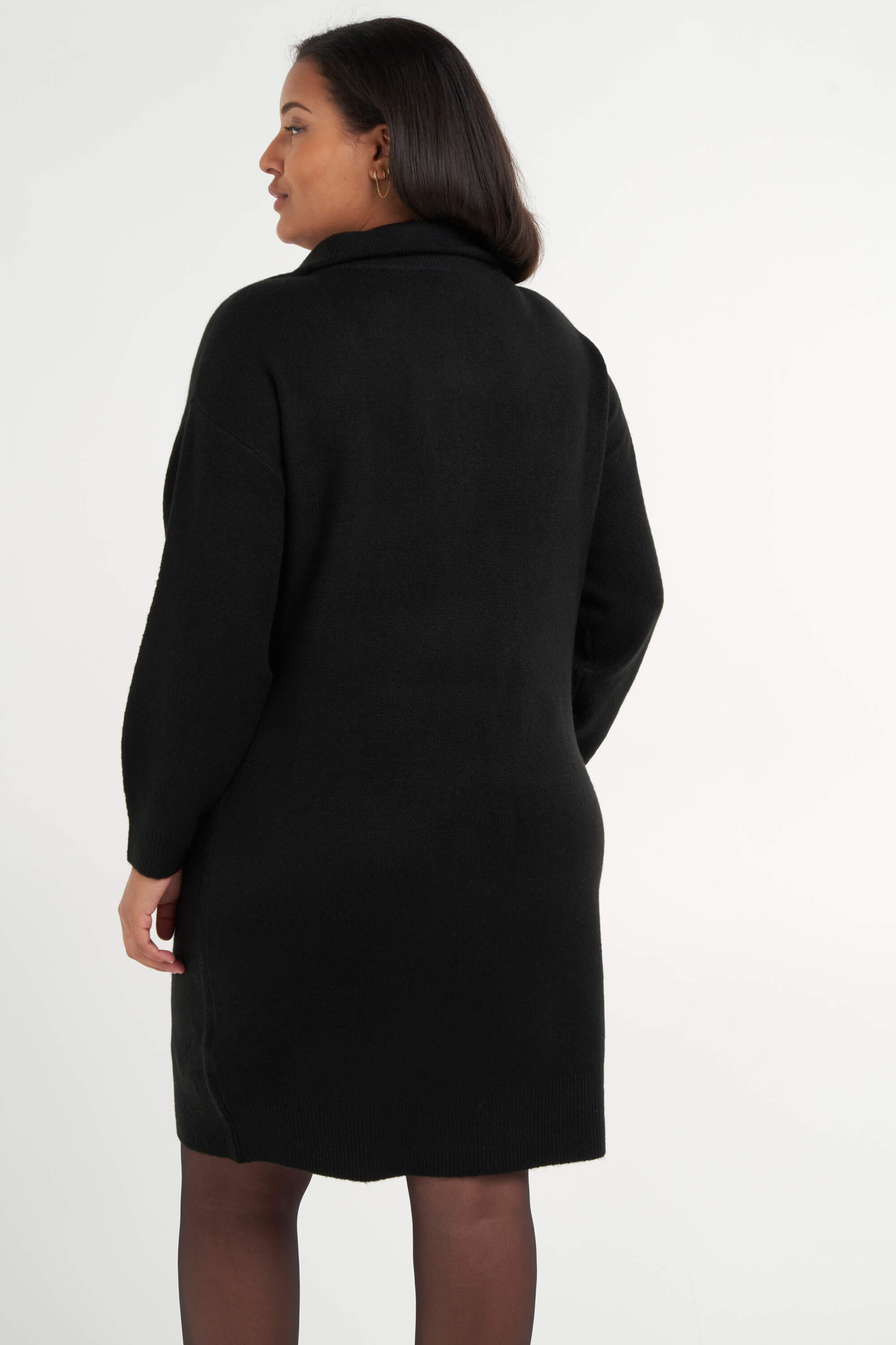 Su&eacute;ter largo con cremallera  image number 3