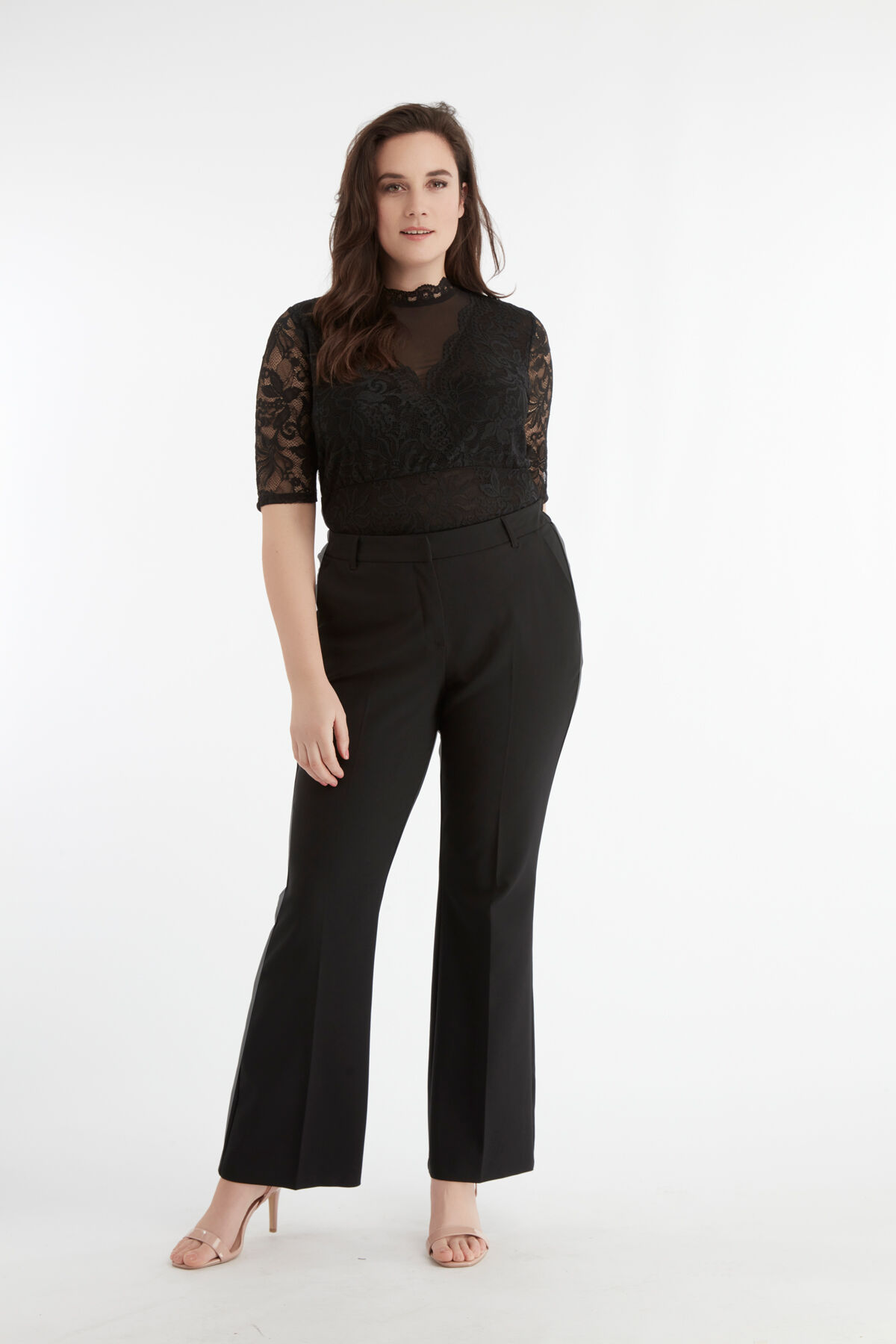 Pantalones anchos         image number 6