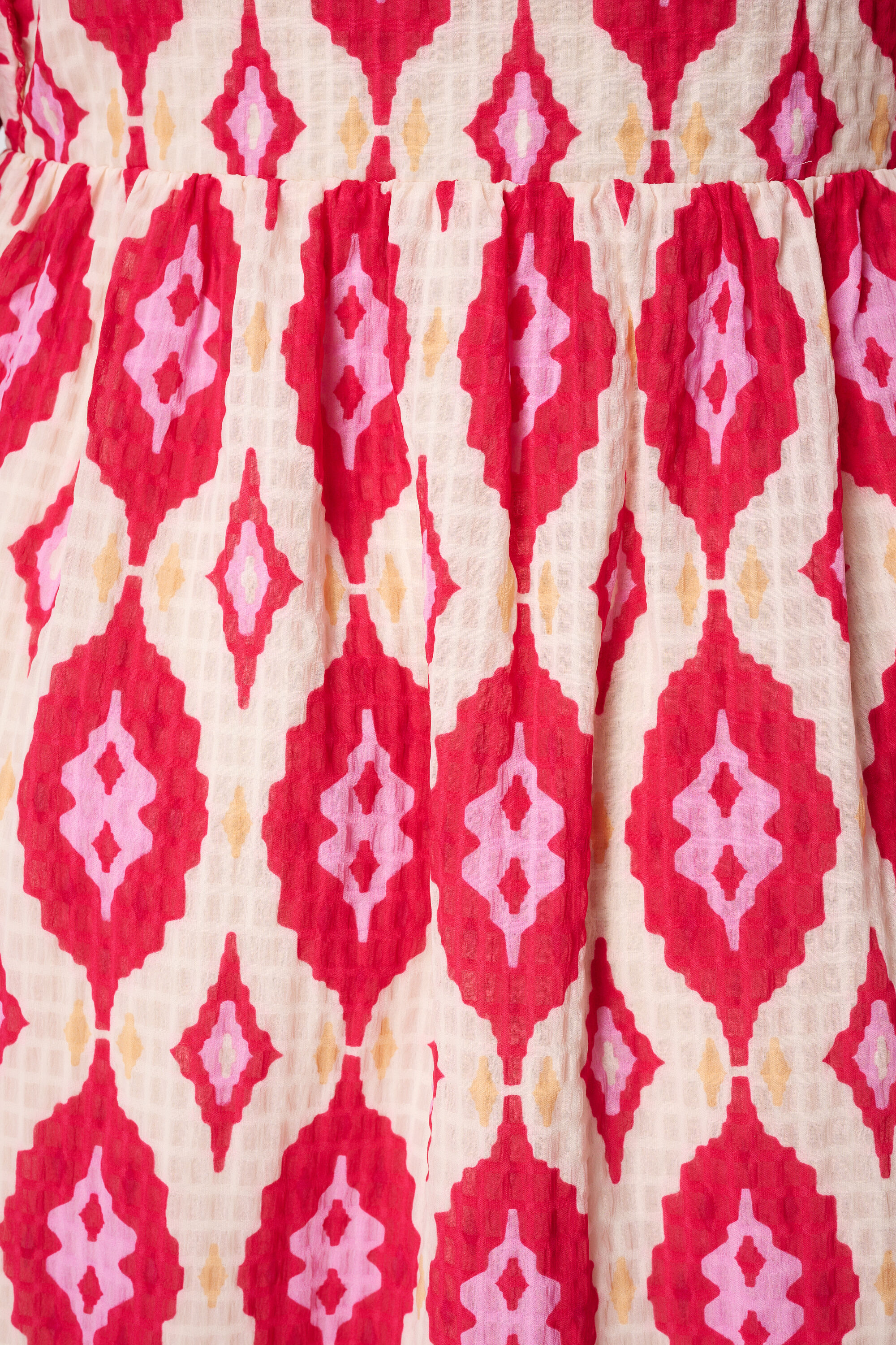 Vestido con escote en V y manga casquillo  image number 6