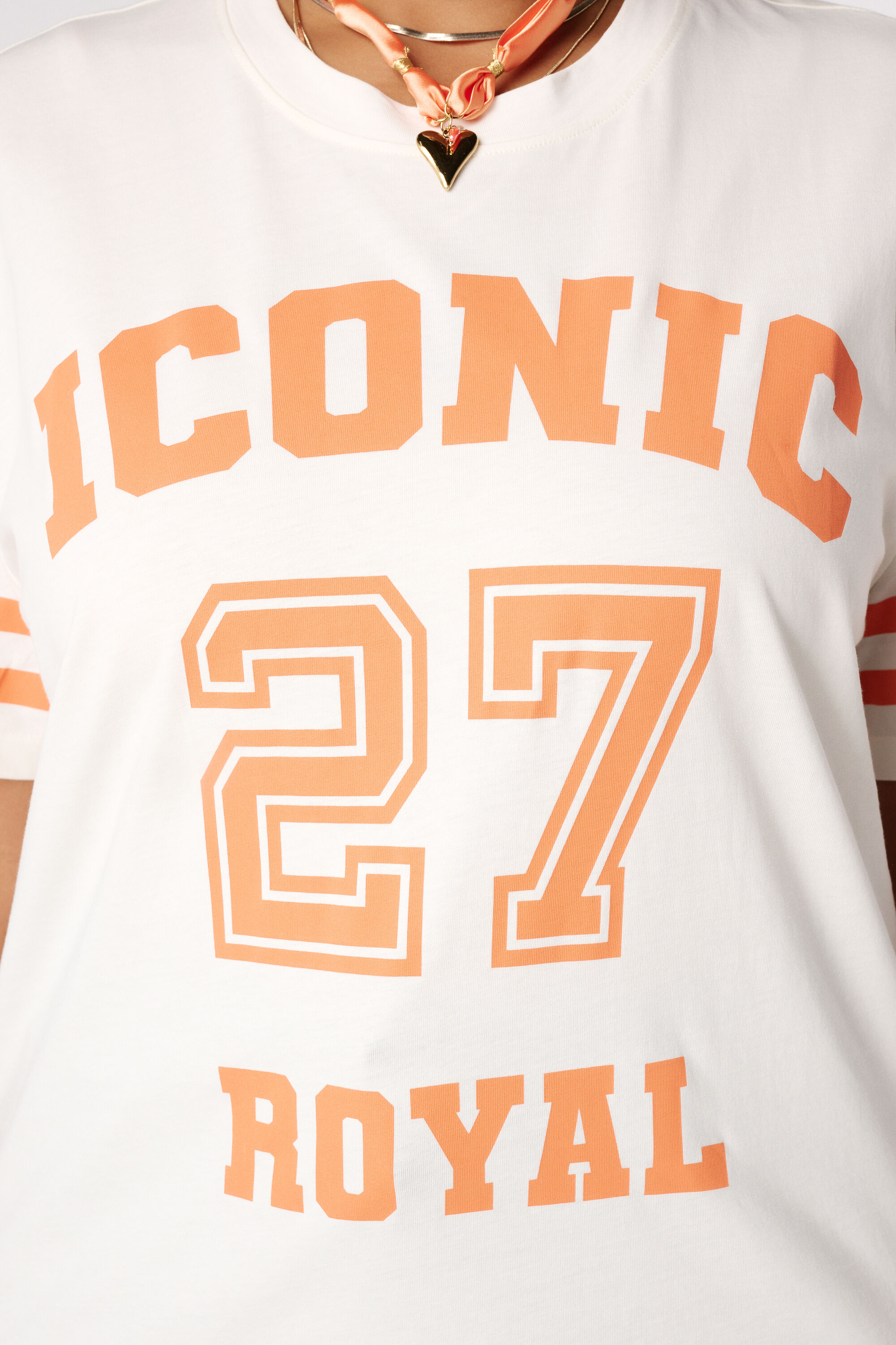 Camiseta con texto image number 6