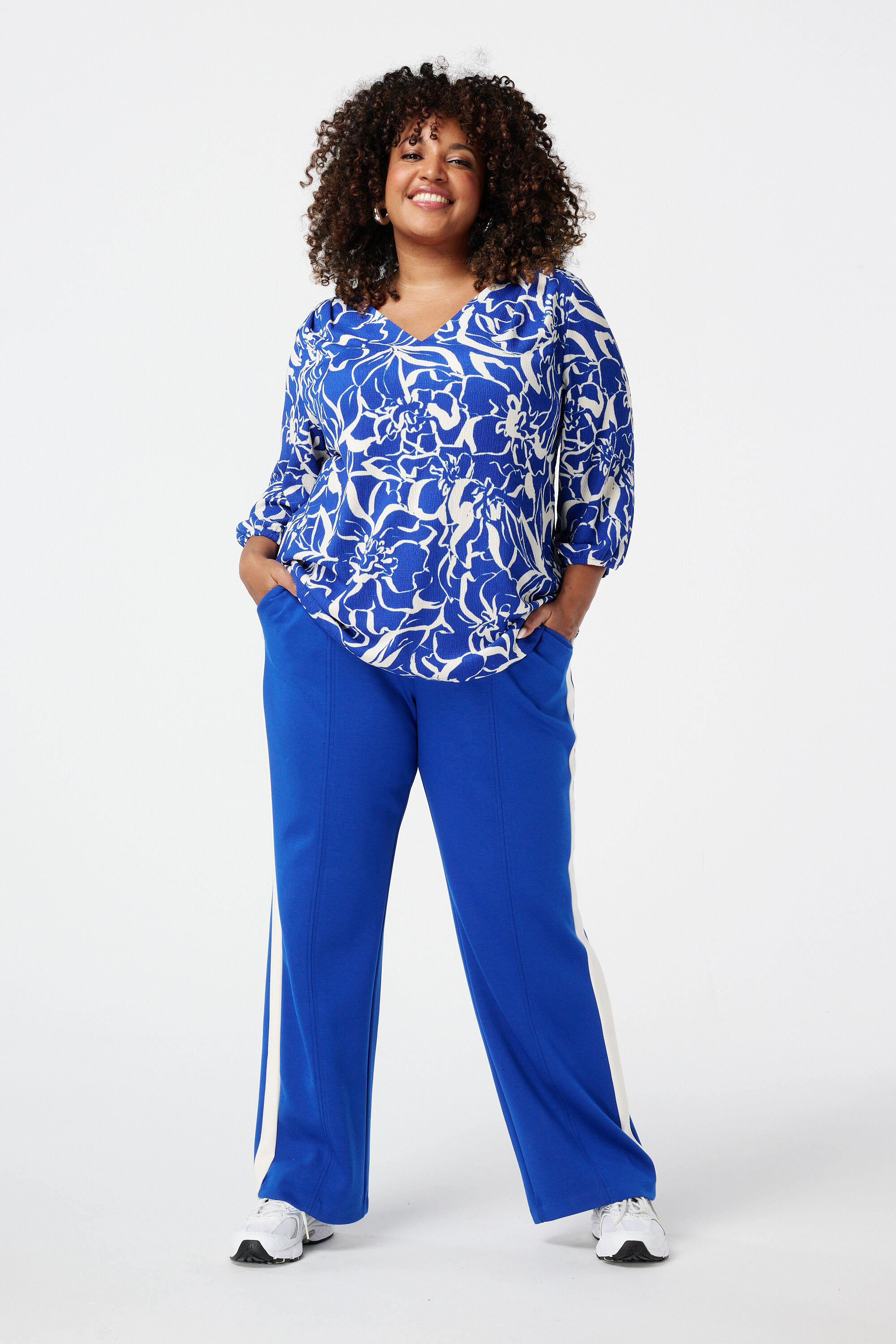 Top con manga tres cuartos image number 5