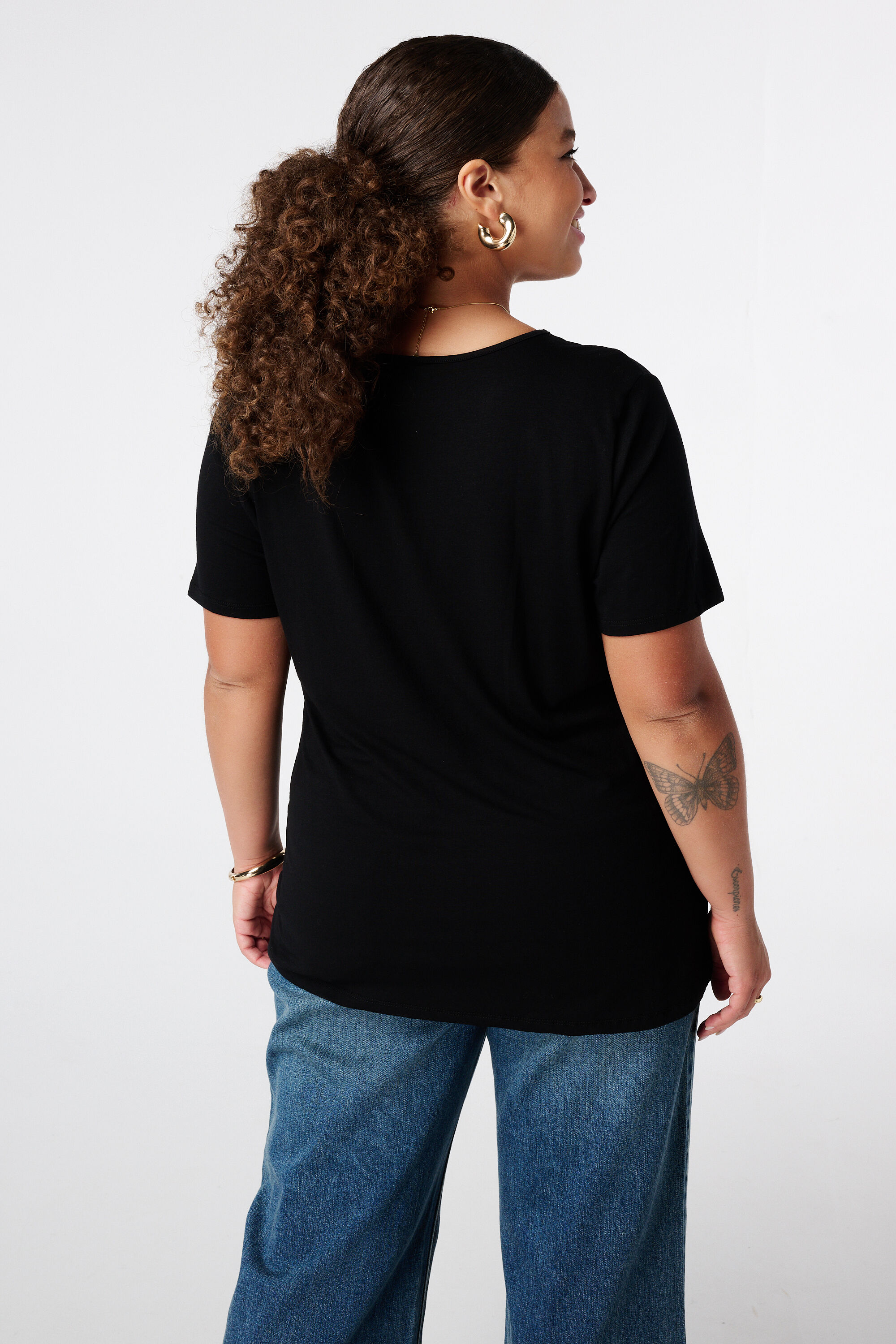 Camiseta con escote en V image number 3