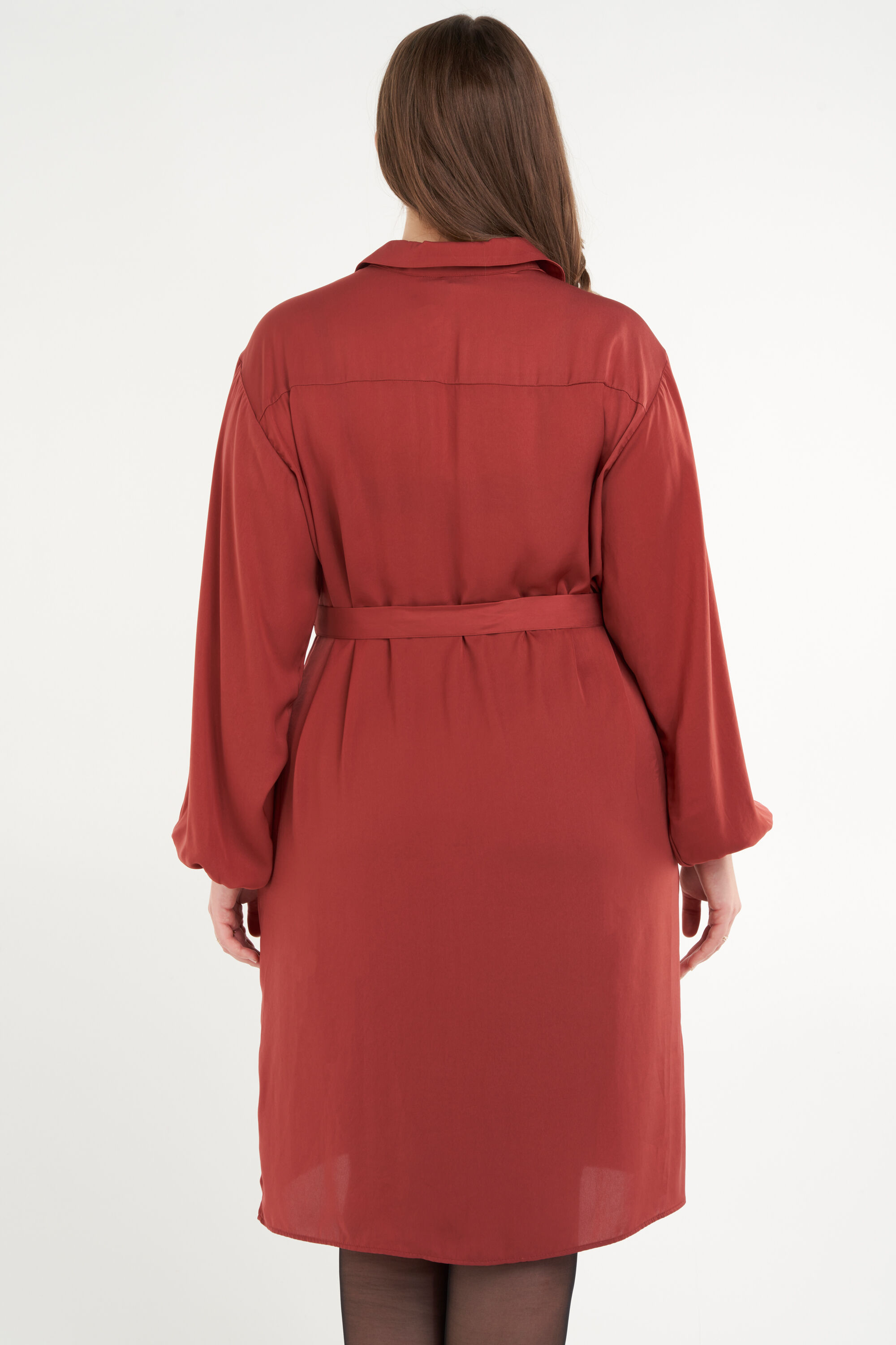 Vestido de sat&eacute;n image number 3