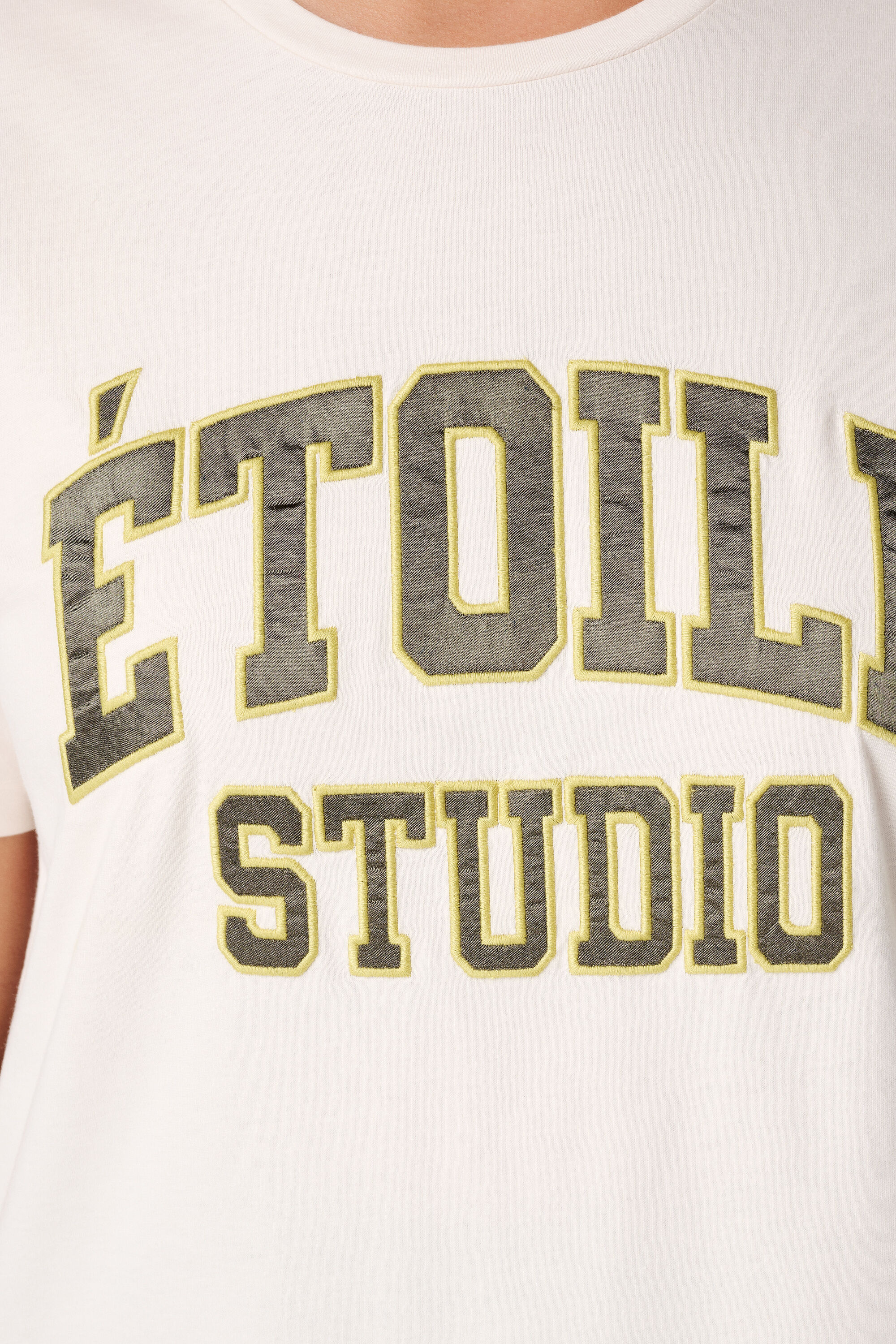 Camiseta con texto image number 6