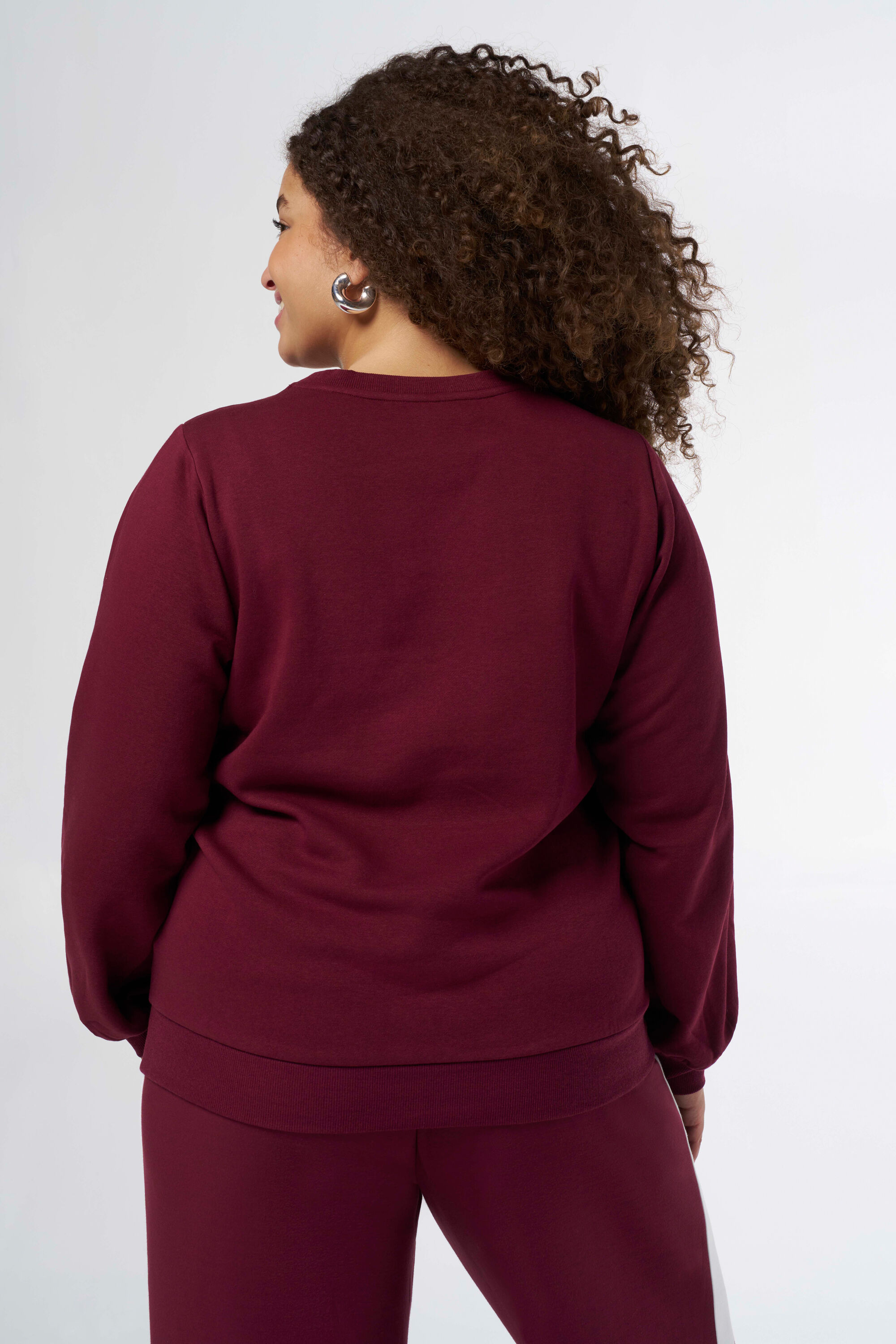 Su&eacute;ter con texto image number 3