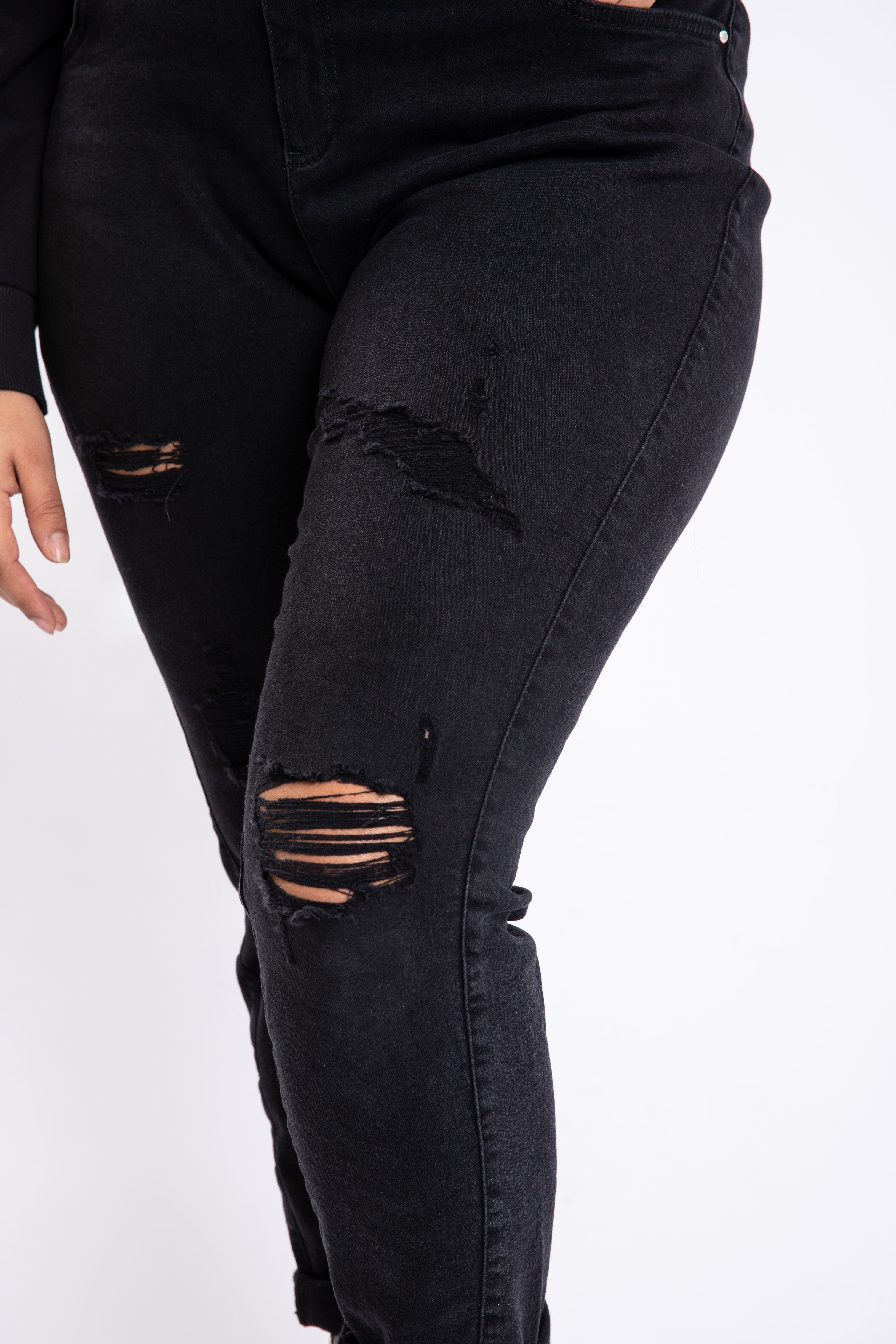 Vaqueros con detalles desgastados image number 5