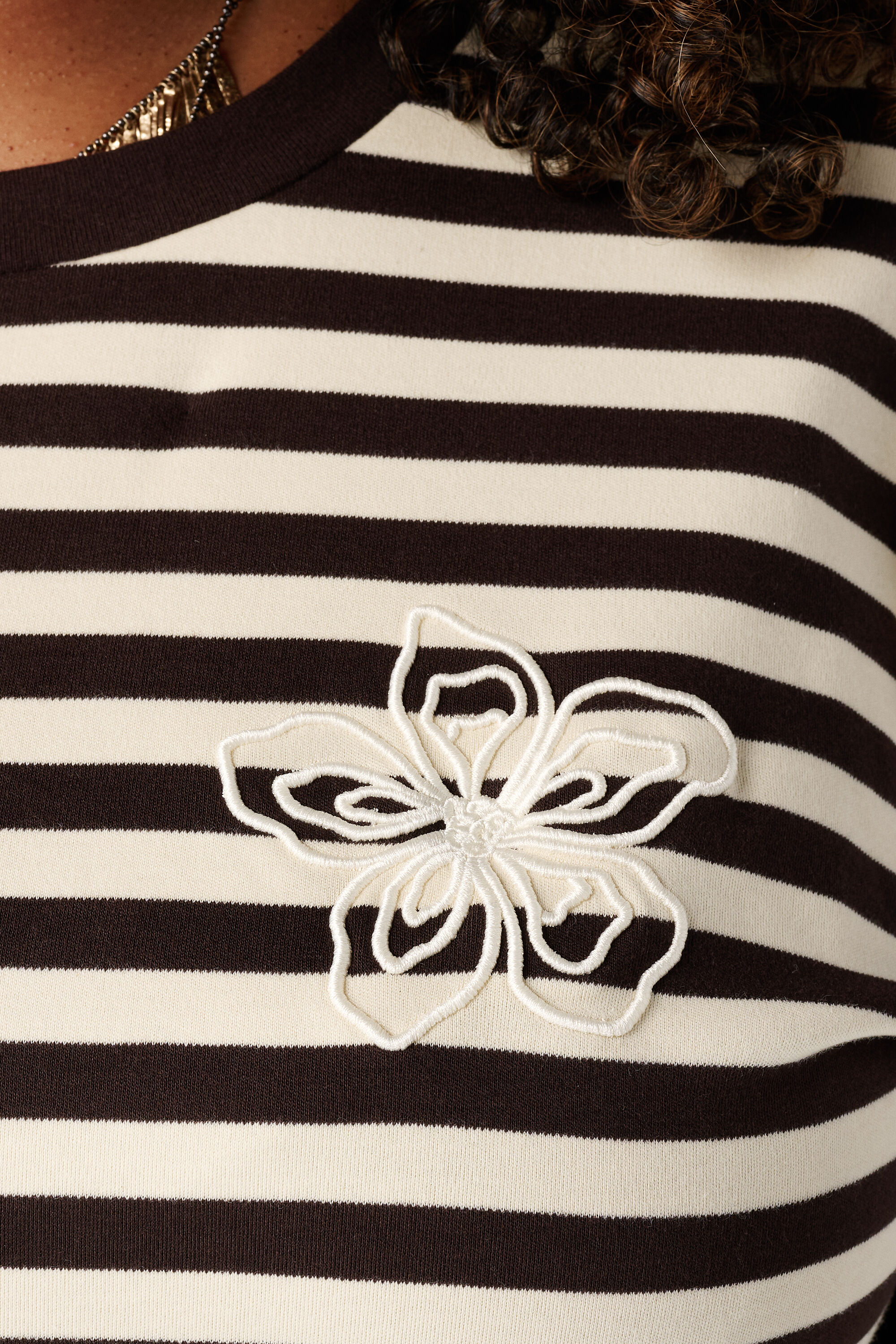 Camiseta de manga larga a rayas image number 6