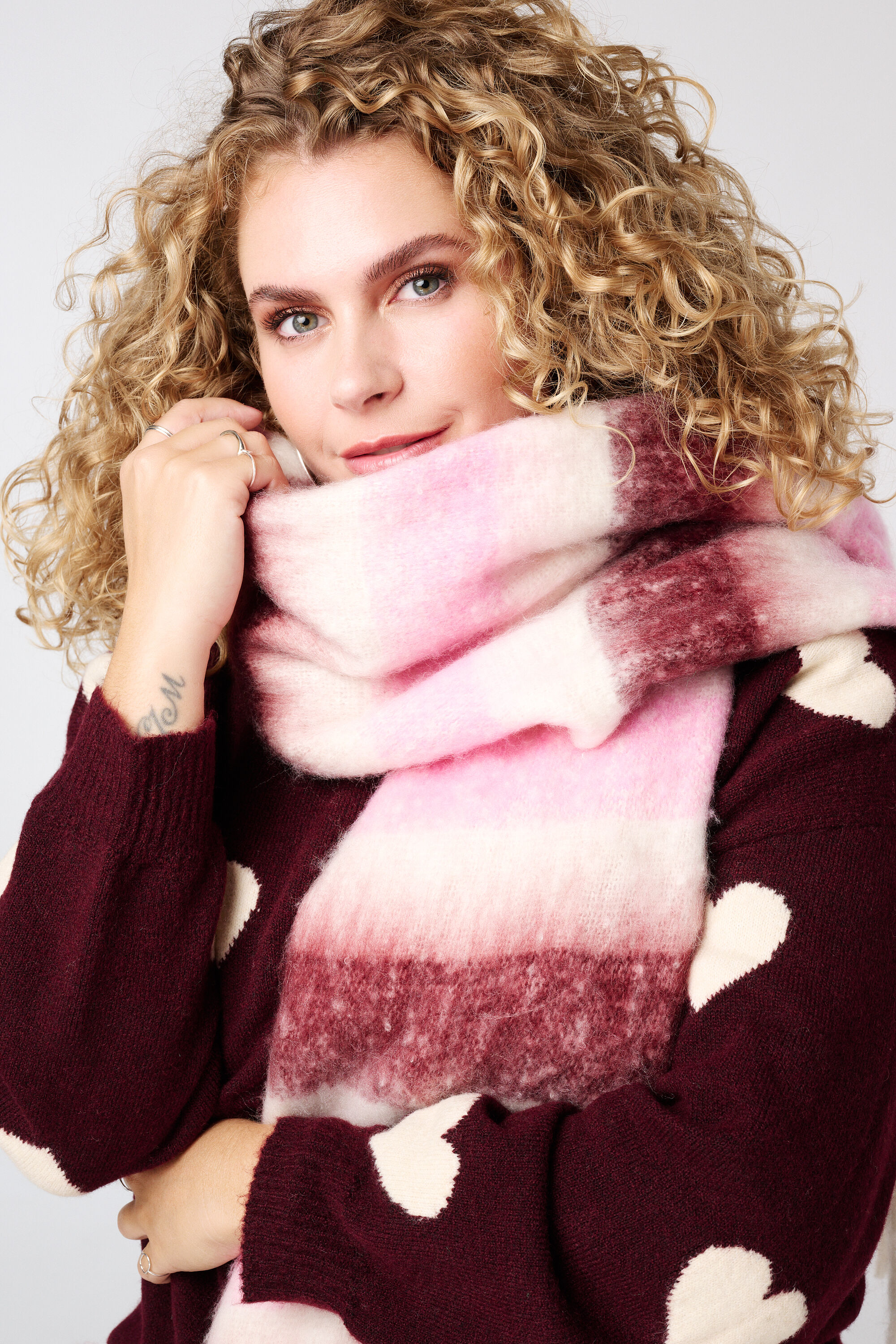 Bufanda suave de invierno con estampado image number 2