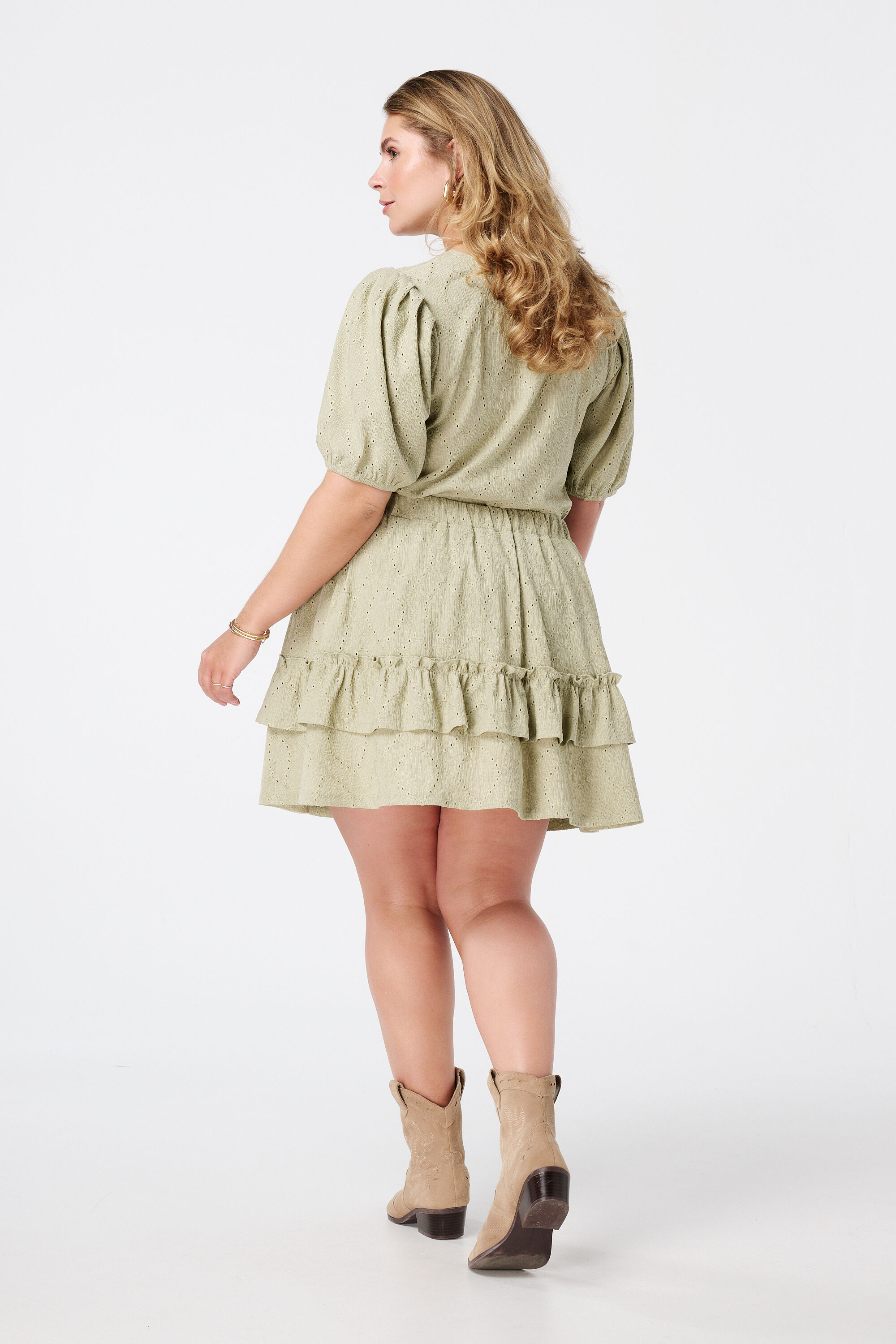 Falda con aspecto bordado image number 1