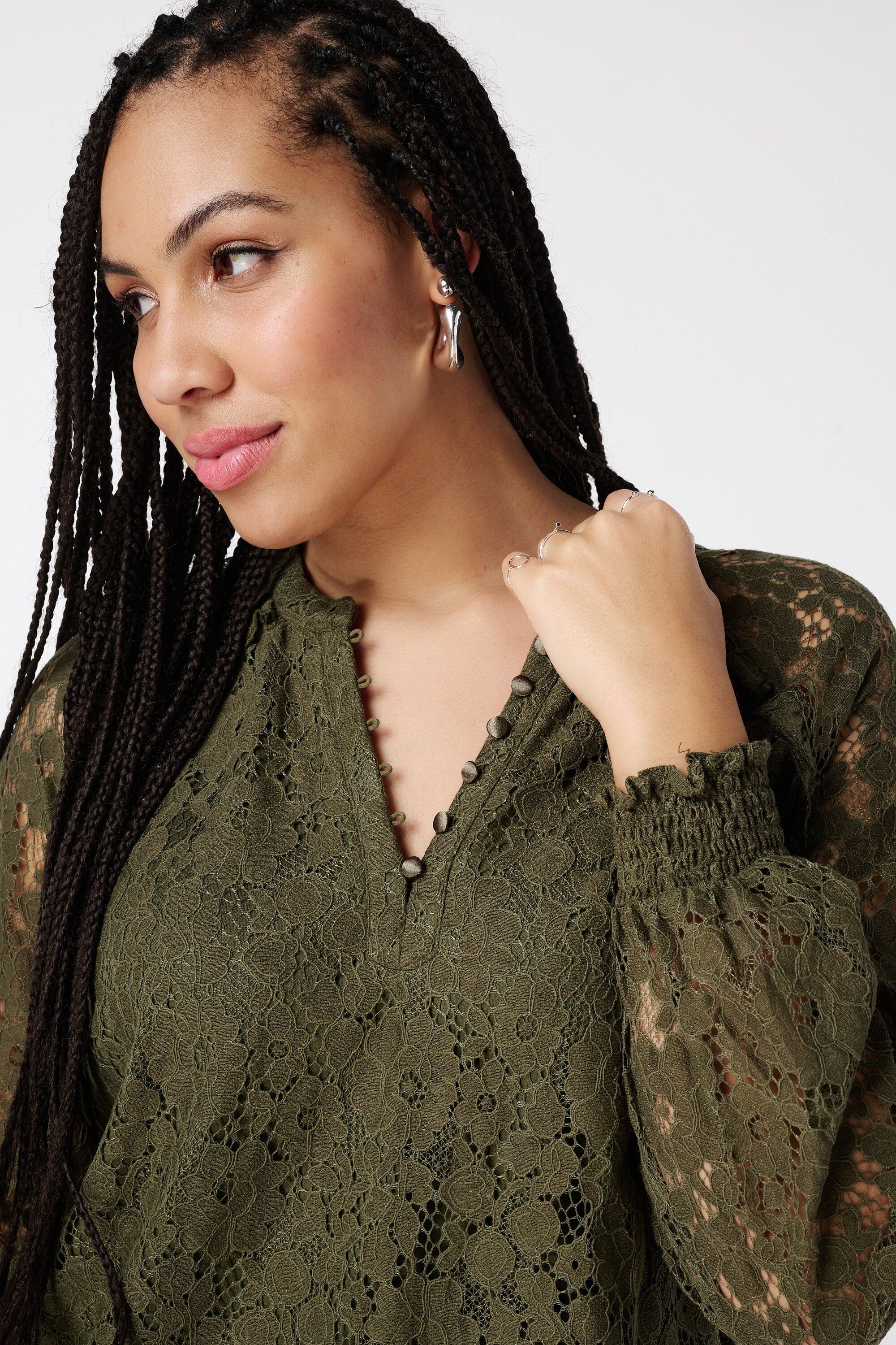 Top de encaje con manga larga image number 4