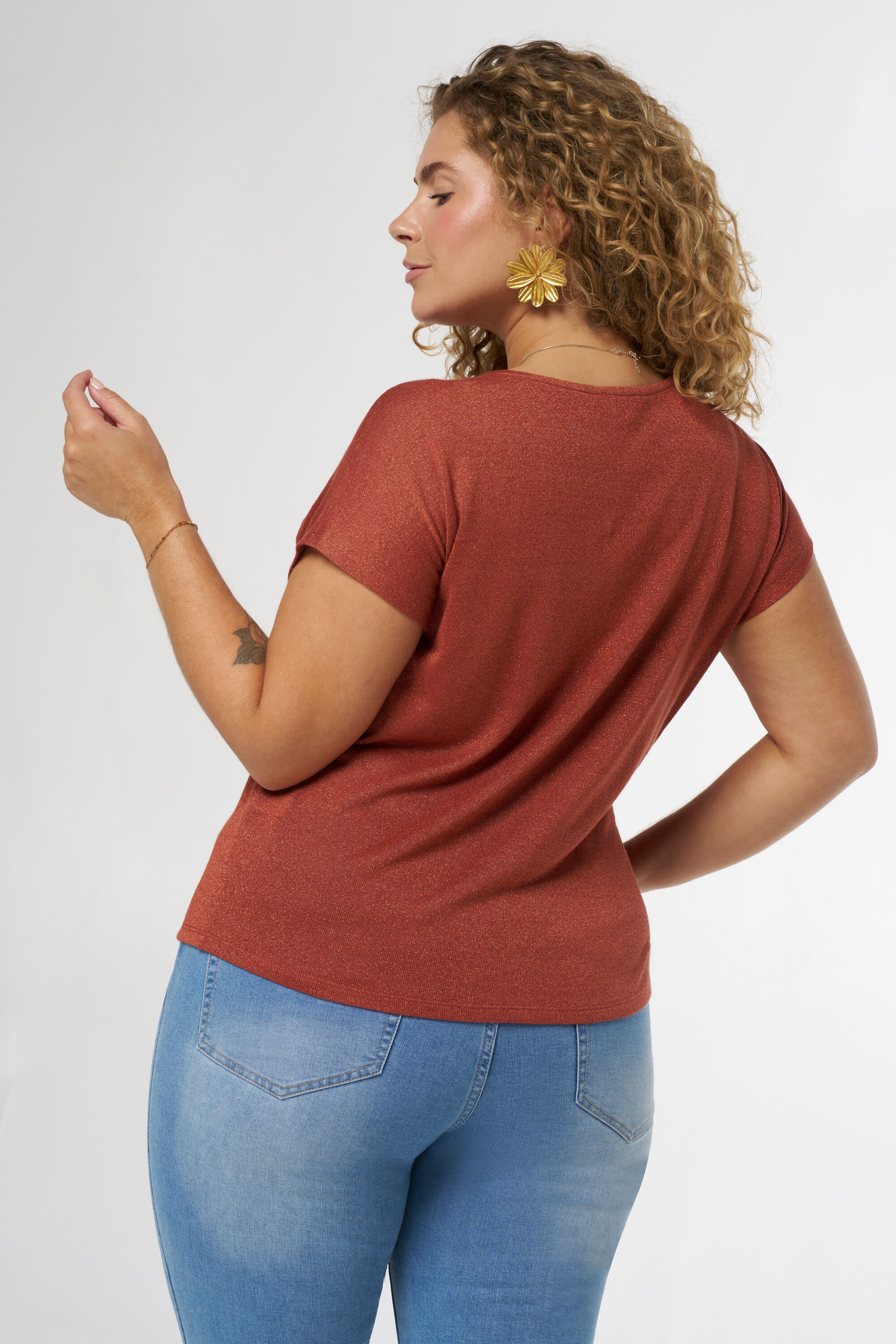 Top con bot&oacute;n como detalle image number 3