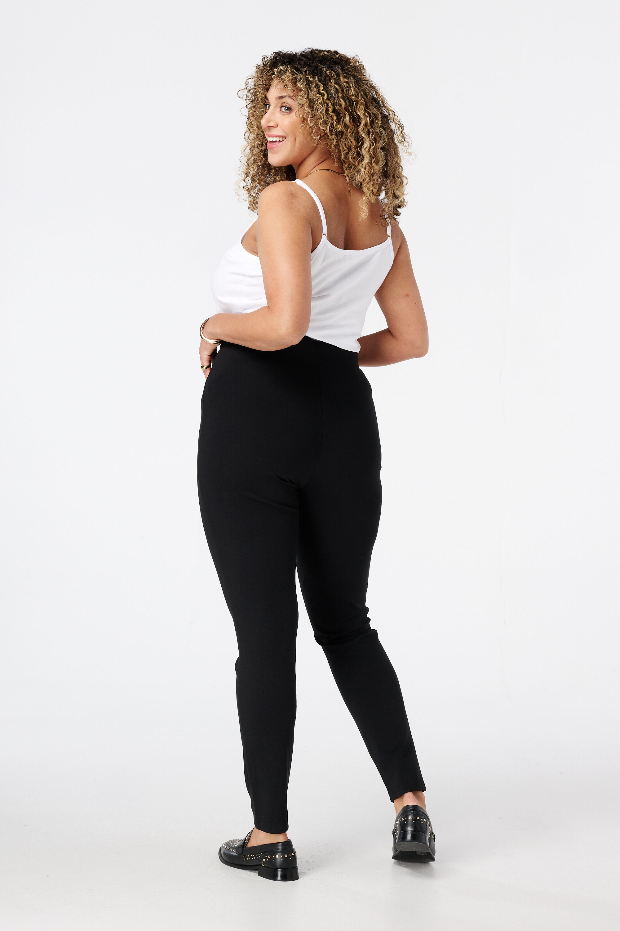 Tregging con botones decorativos image number 3