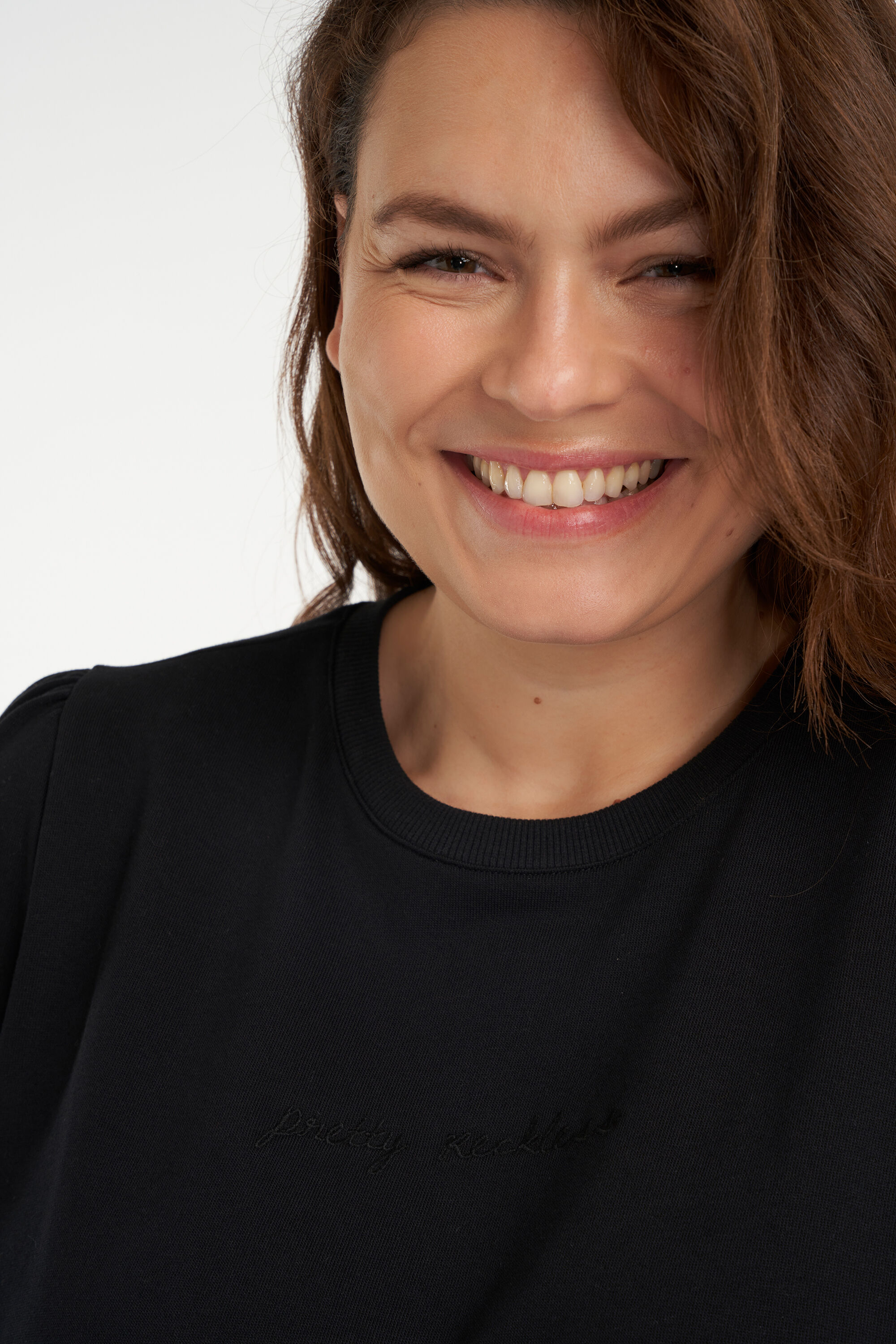 Vestido su&eacute;ter con manga abullonada  image number 6