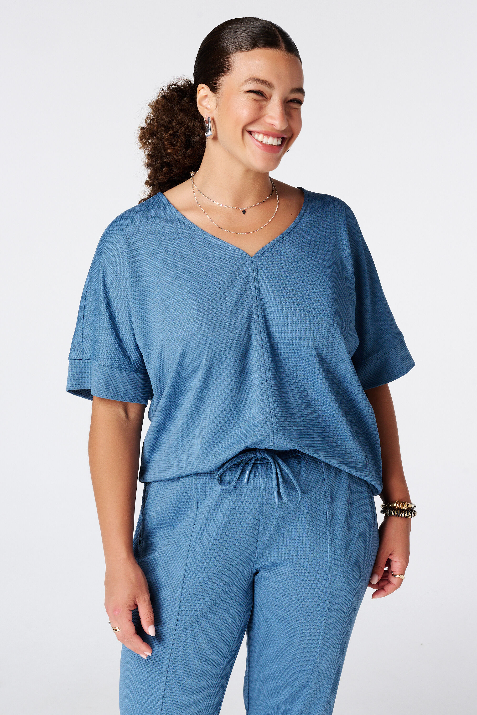 Camiseta b&aacute;sica con textura gofrada