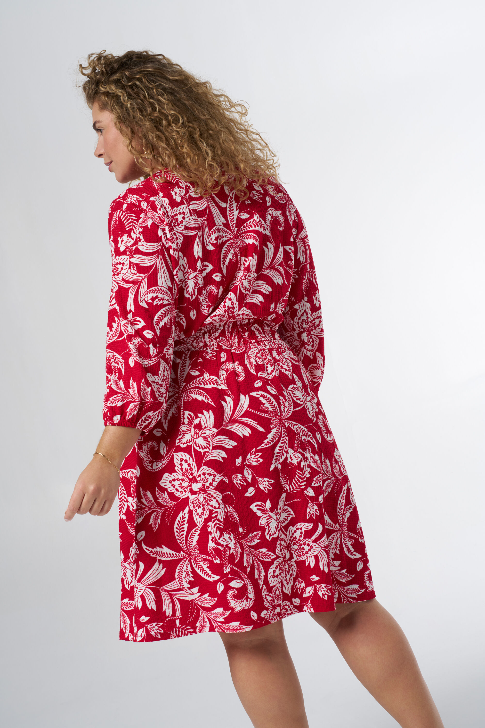 Vestido con estampado image number 3