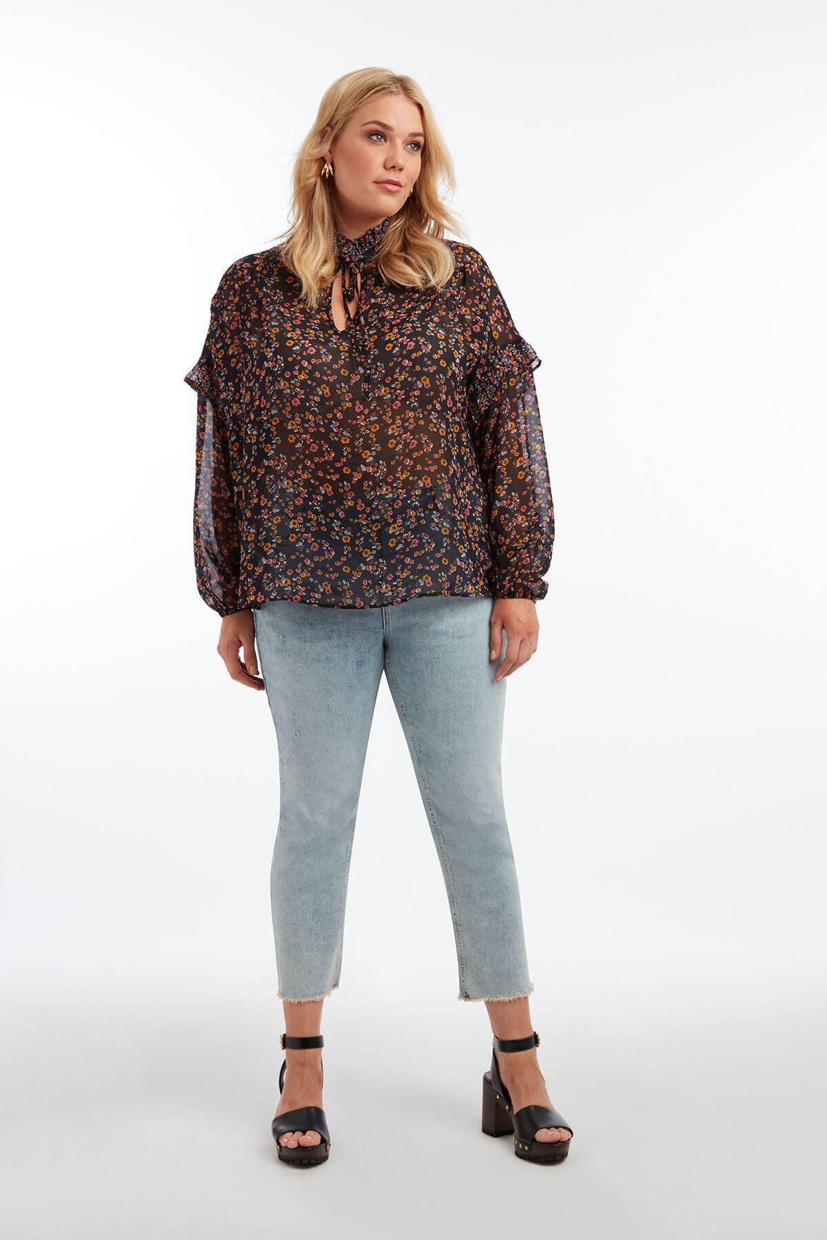 Blusa con estampado floral image number 3
