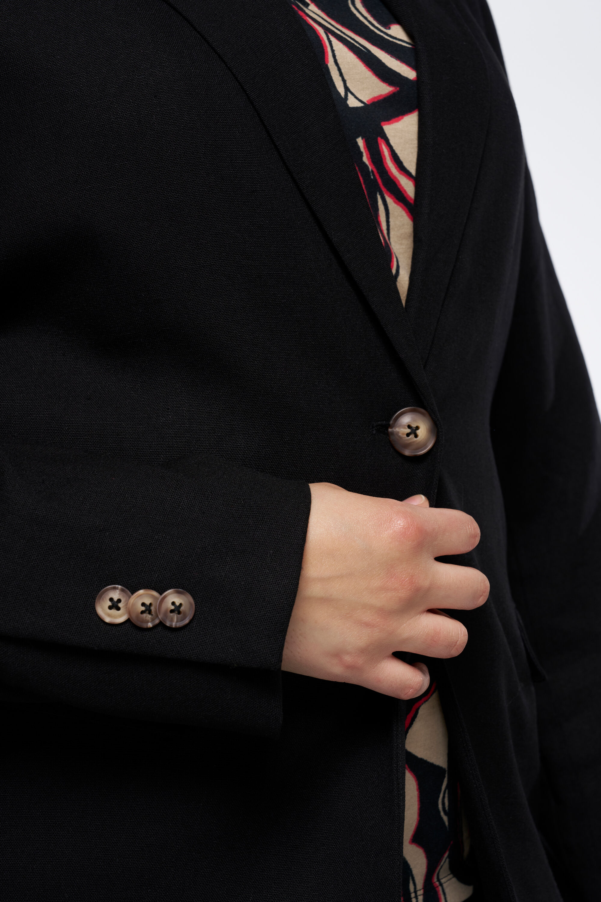 Blazer de lino de corte recto image number 4