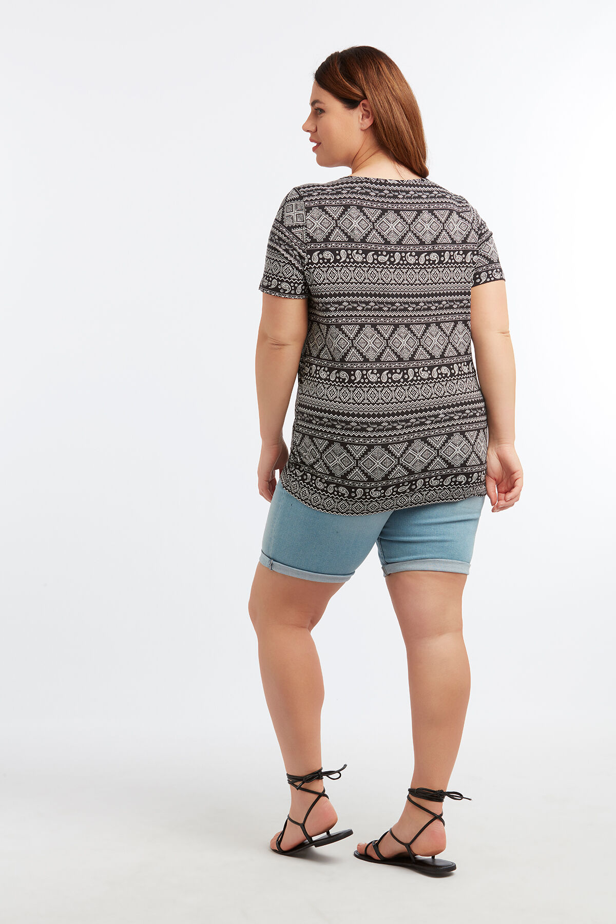 Camiseta b&aacute;sica con estampado image number 4