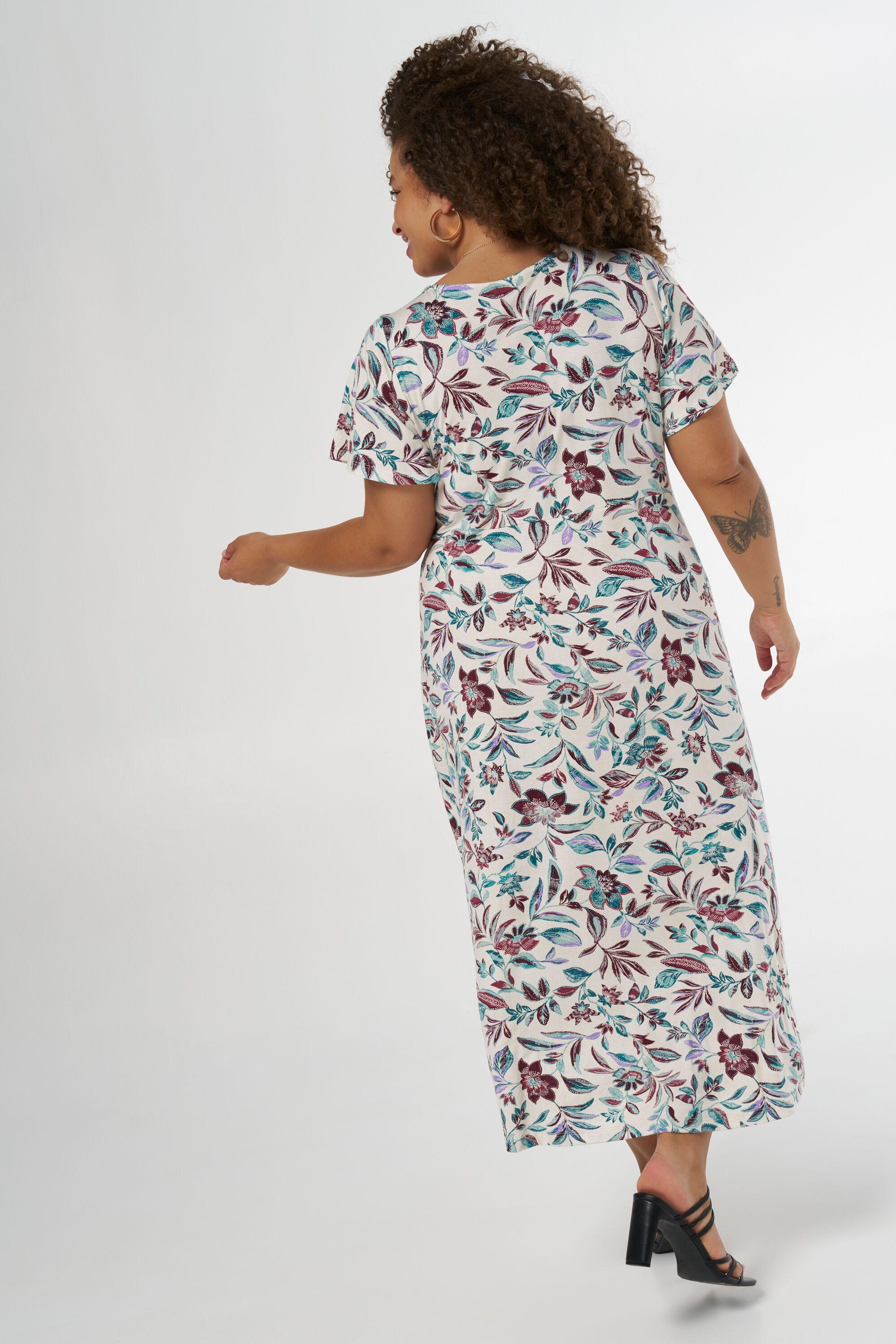 Vestido midi con estampado floral image number 3