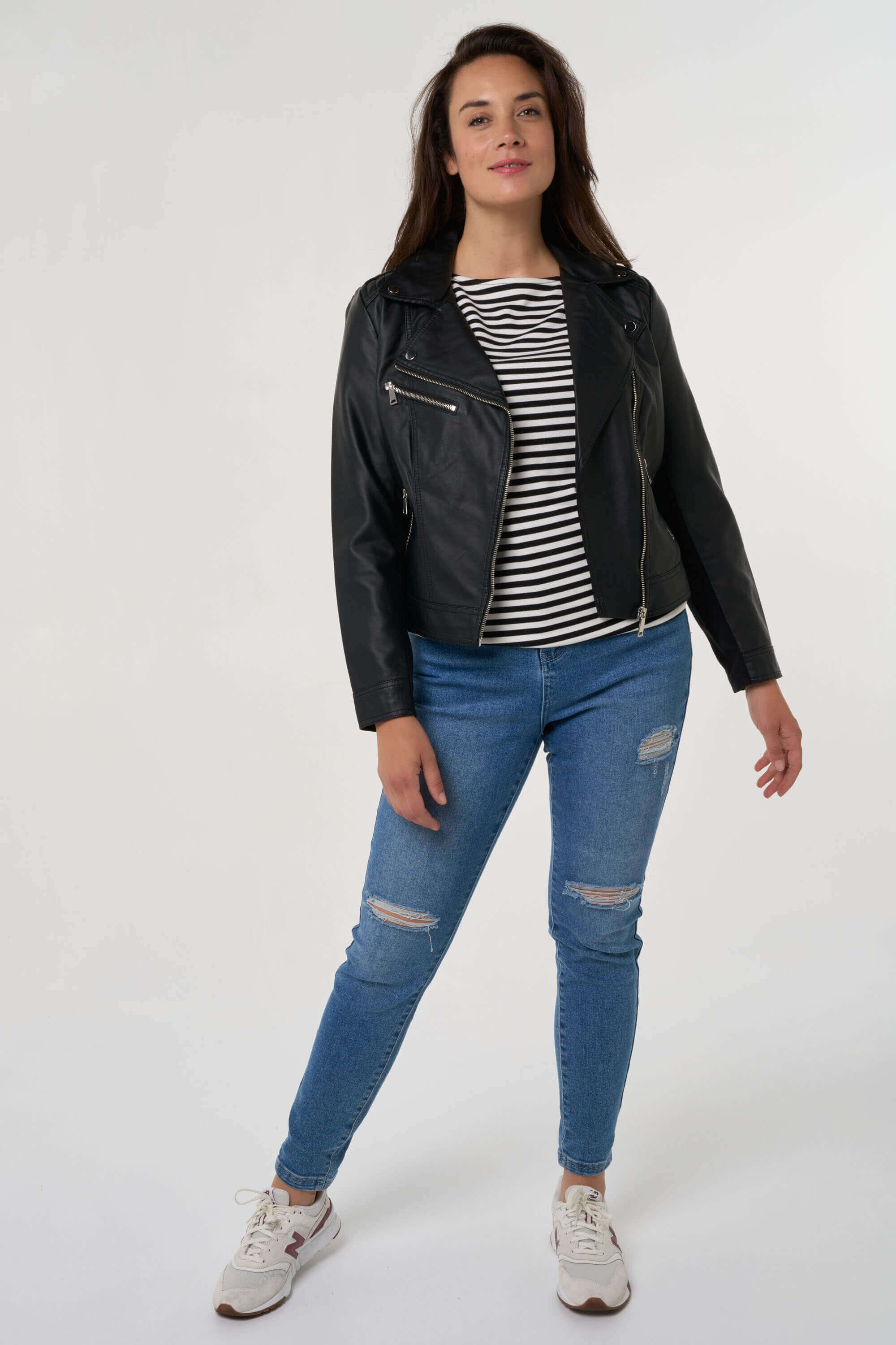 Cazadora de Cuero Sint&eacute;tico image number 6