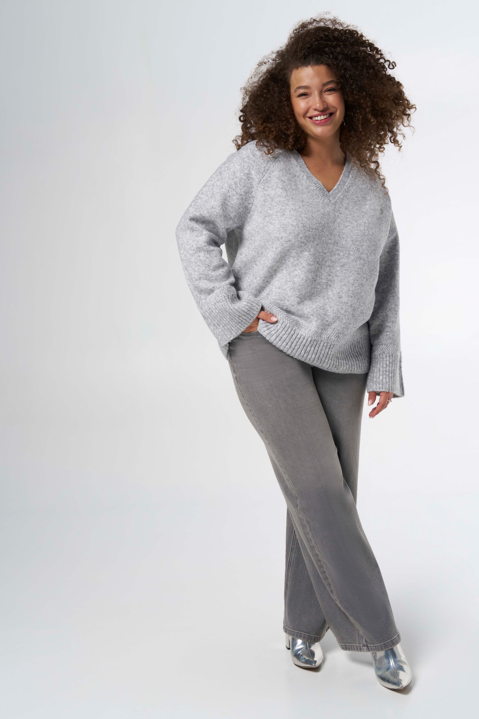 Jersey con escote en V image number 5