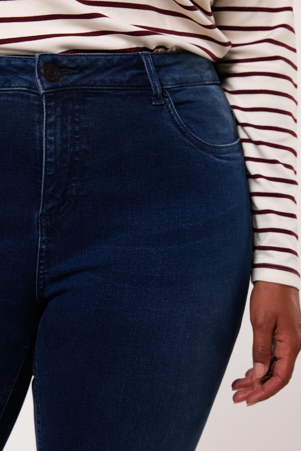 Los vaqueros LILY de corte recto image number 5